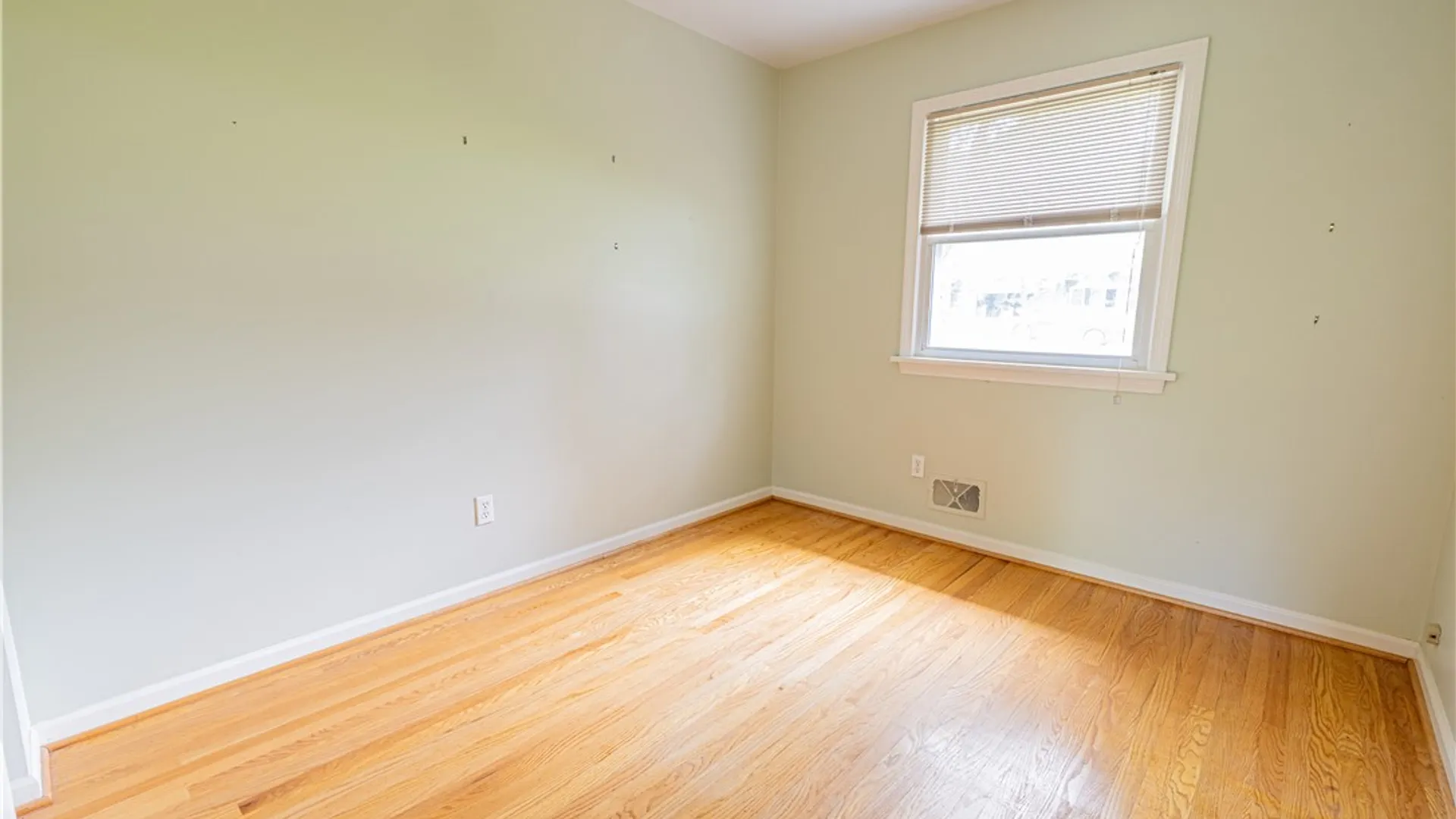 Property at 18 Hanford Way, Perinton, NY 14450 16
