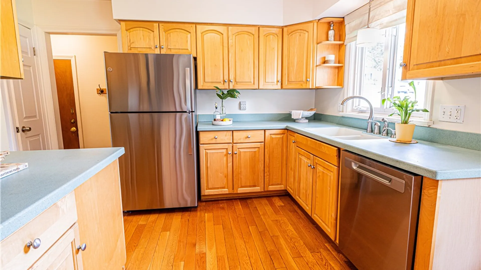 Property at 18 Hanford Way, Perinton, NY 14450 7