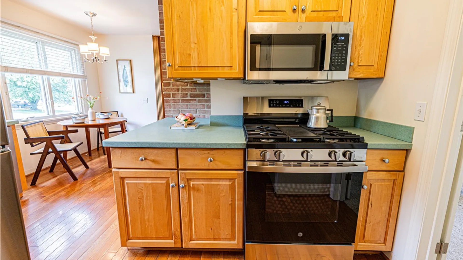 Property at 18 Hanford Way, Perinton, NY 14450 9