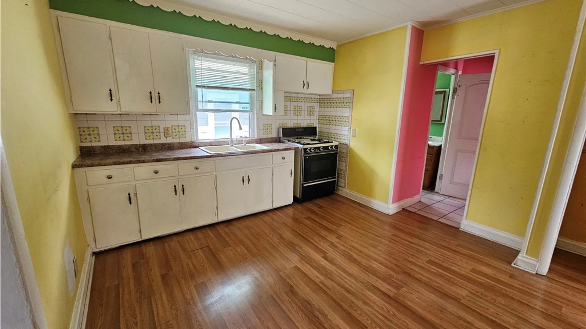 Property at 254 Anderson Avenue, Rochester, NY 14607 3