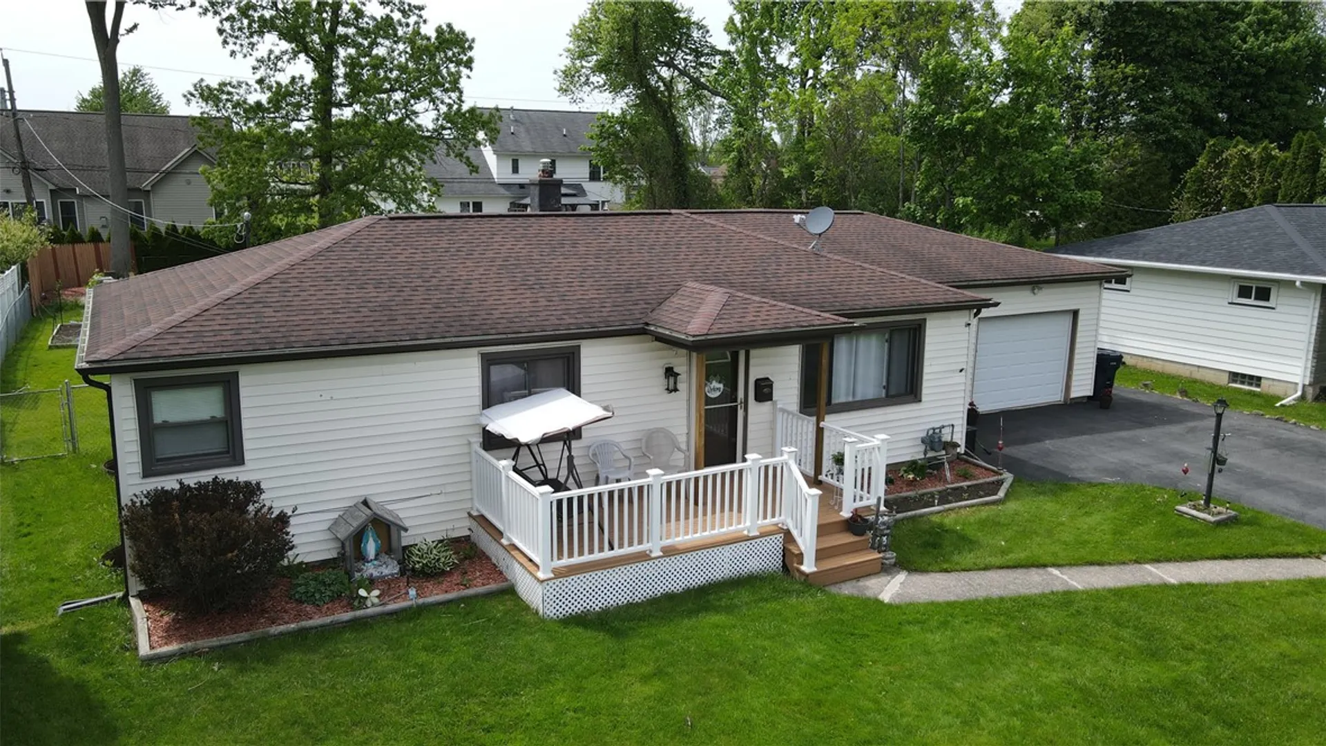 Property at 31 W Crest Drive, Gates, NY 14606 2