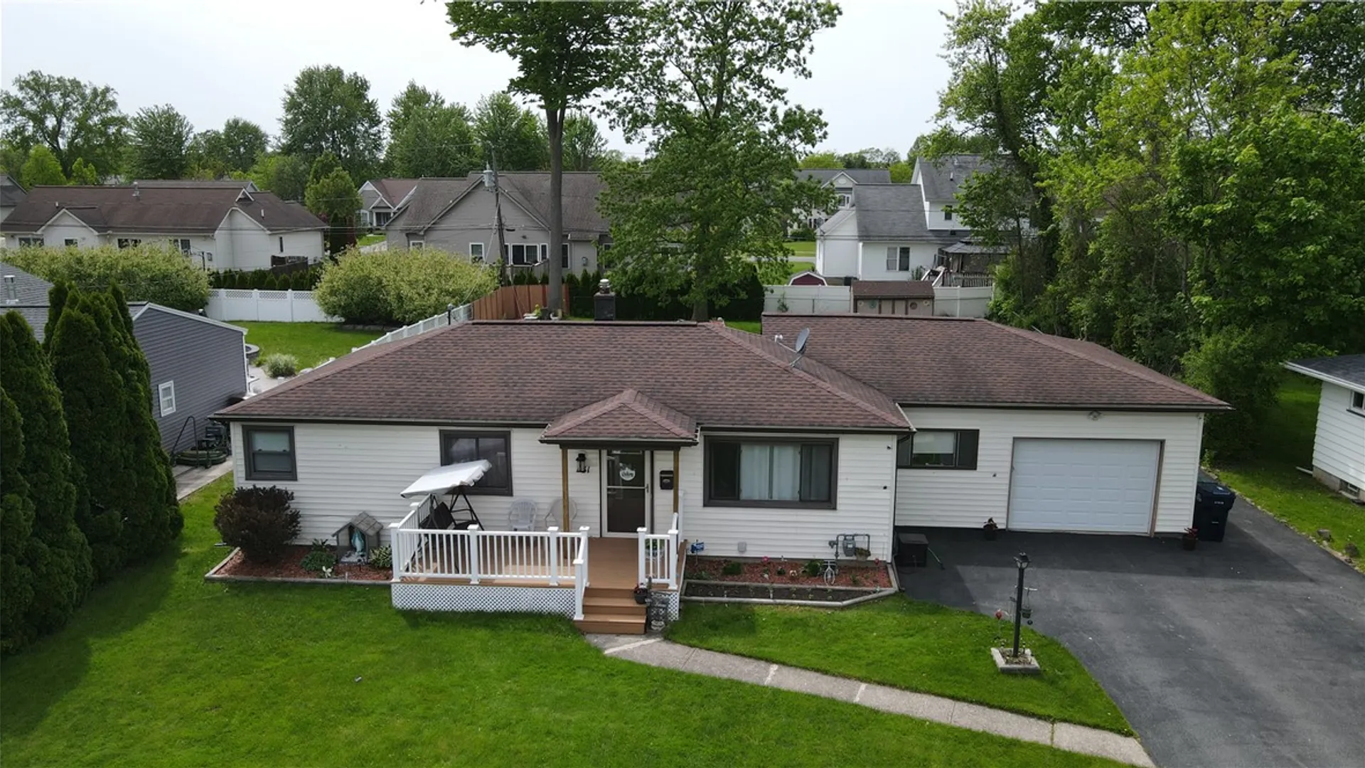 Property at 31 W Crest Drive, Gates, NY 14606 40