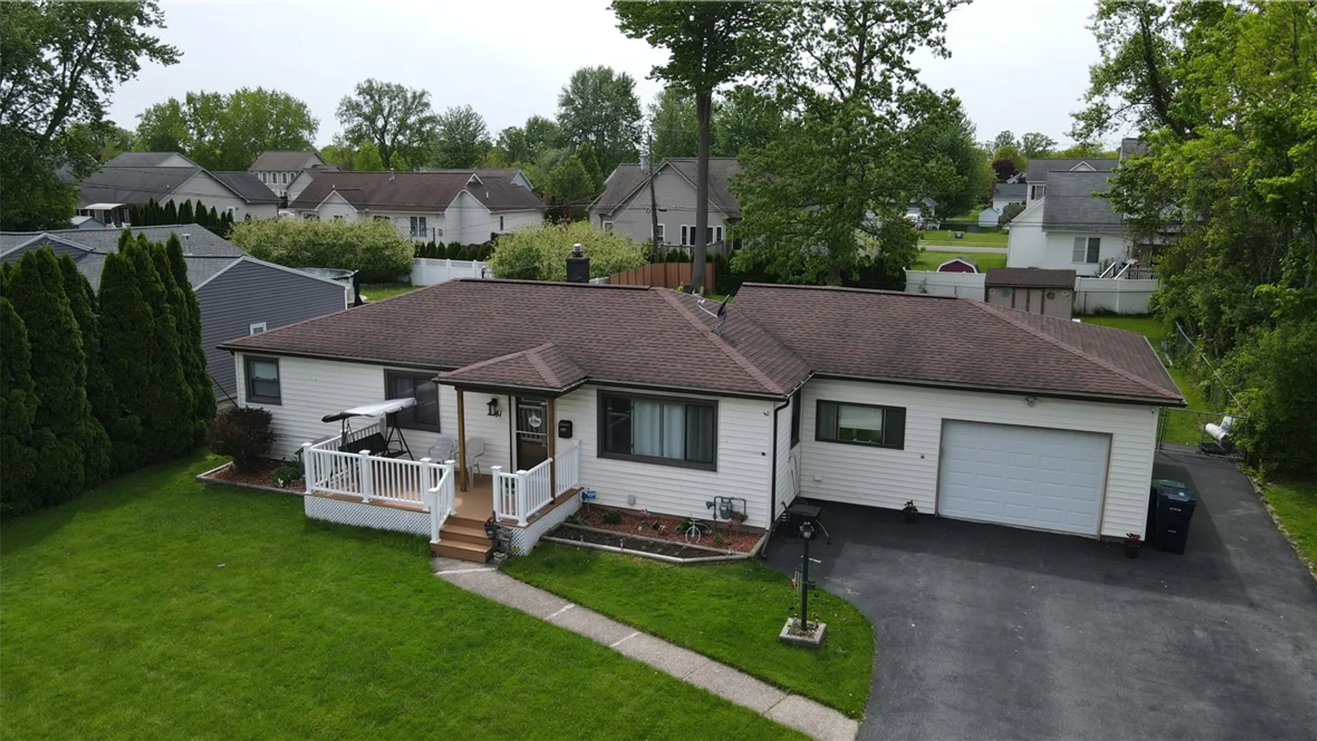 Property at 31 W Crest Drive, Gates, NY 14606 41