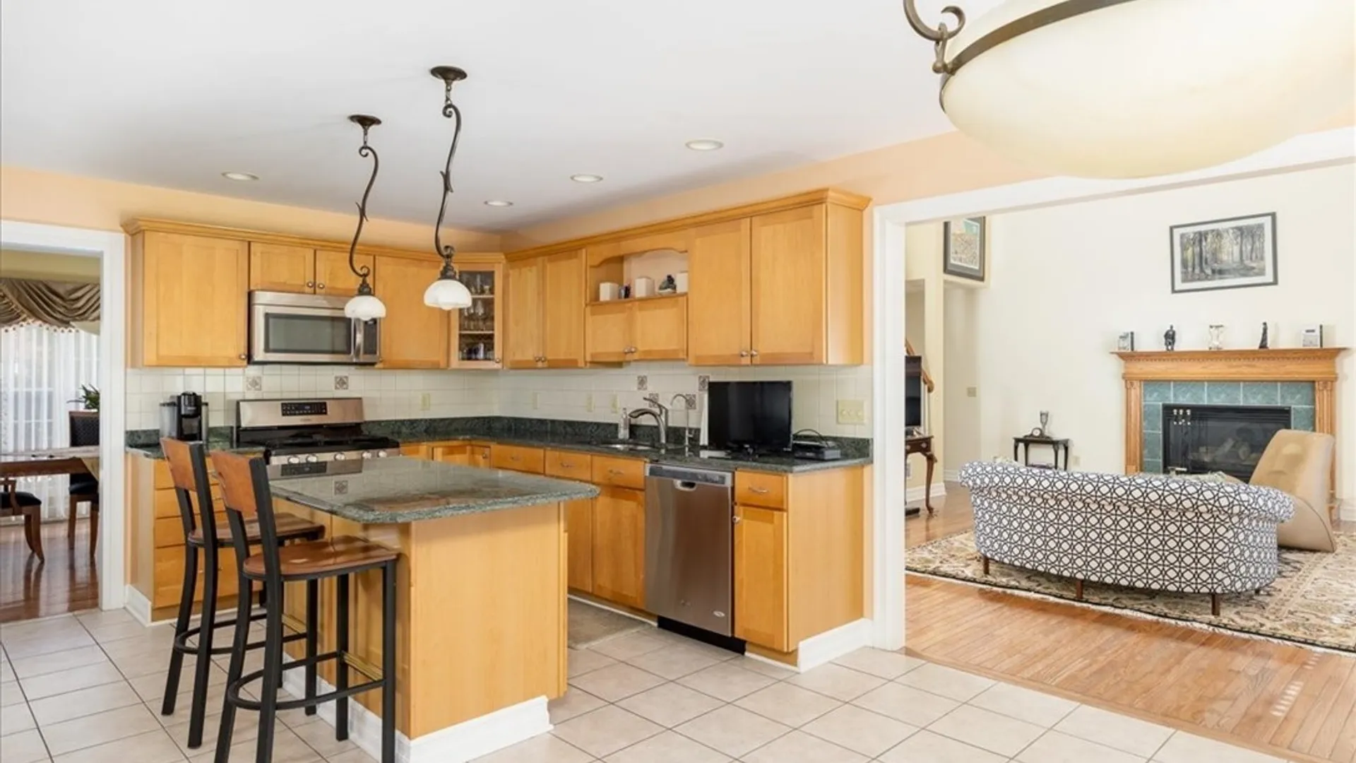 Property at 32 Forrester Court, Amherst, NY 14228 8