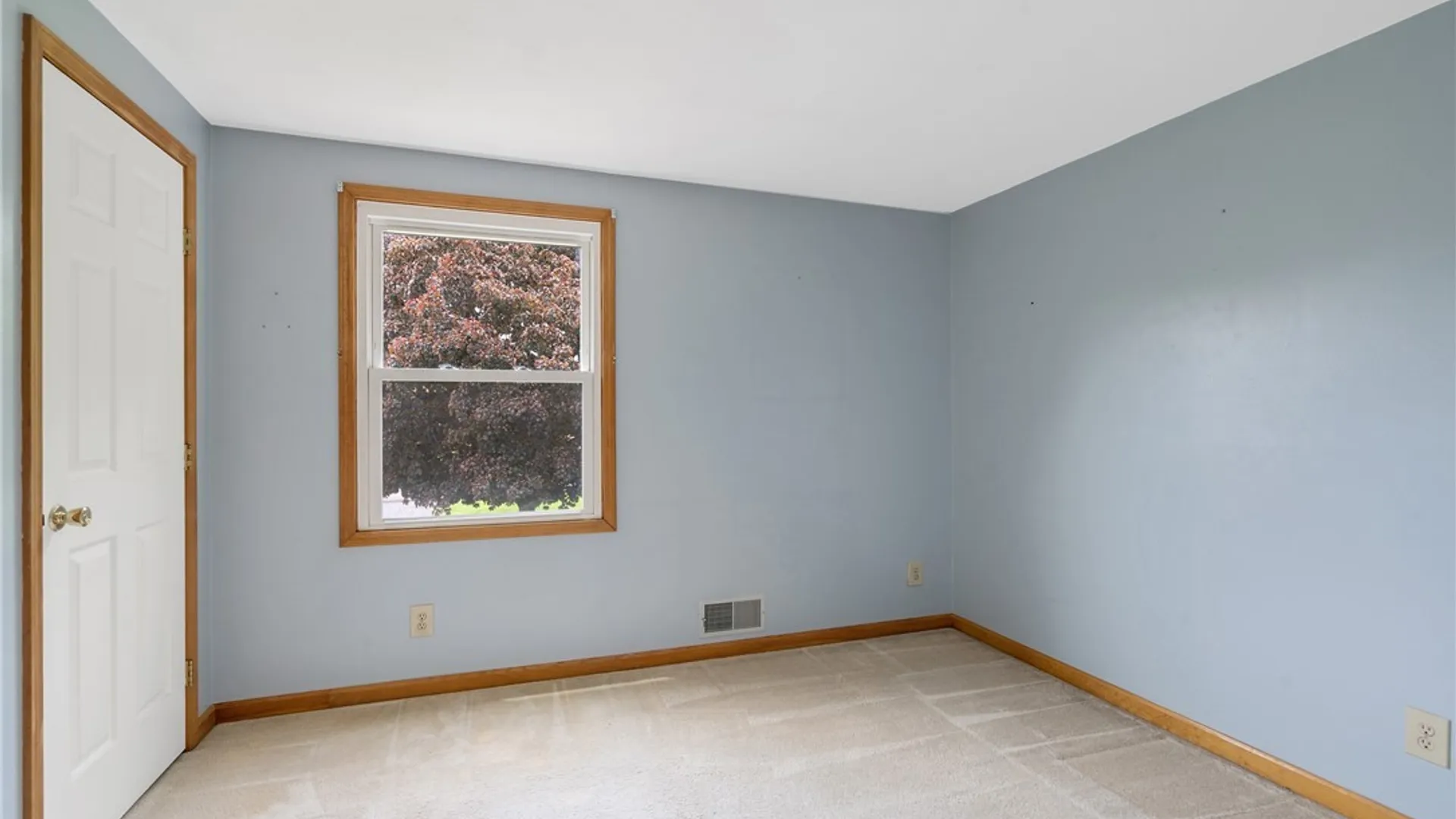 Property at 7112 Plainville Road, Lysander, NY 13112 15