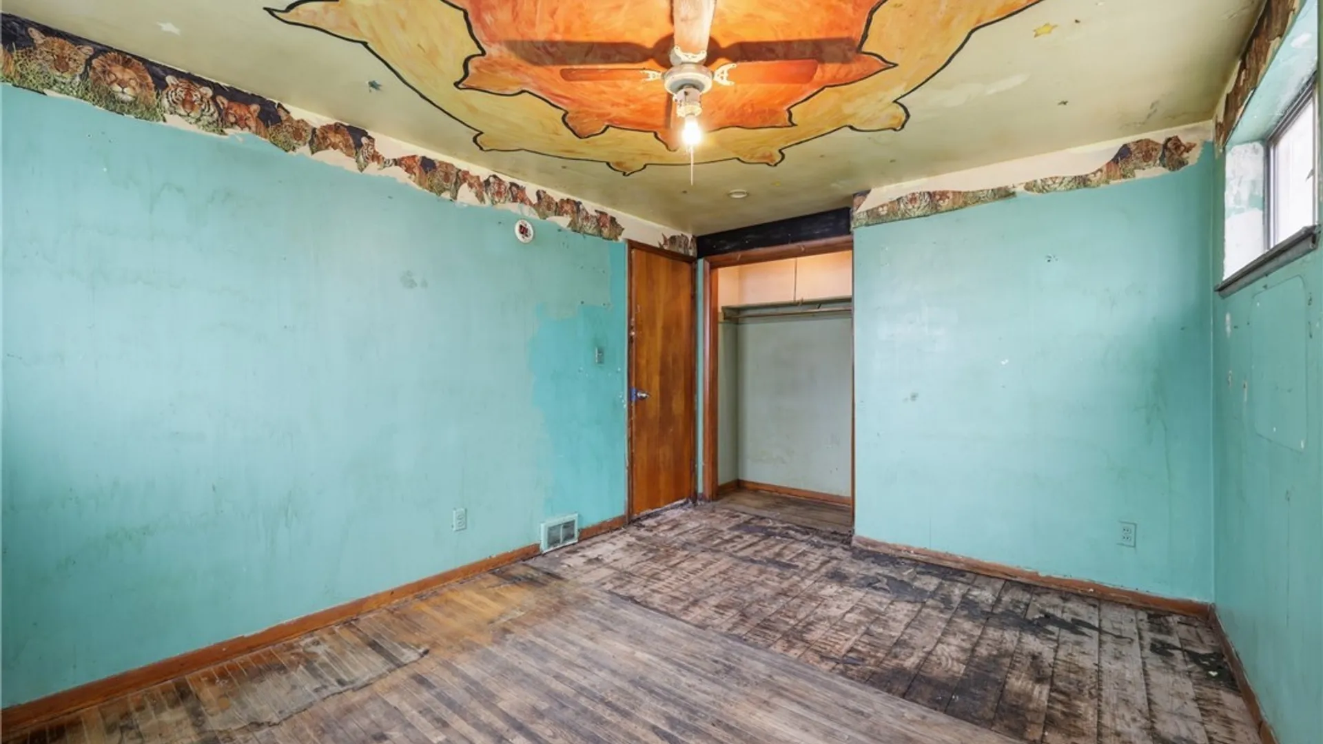 Property at 168 Hawthorne Avenue, Tonawanda, NY 14223 9