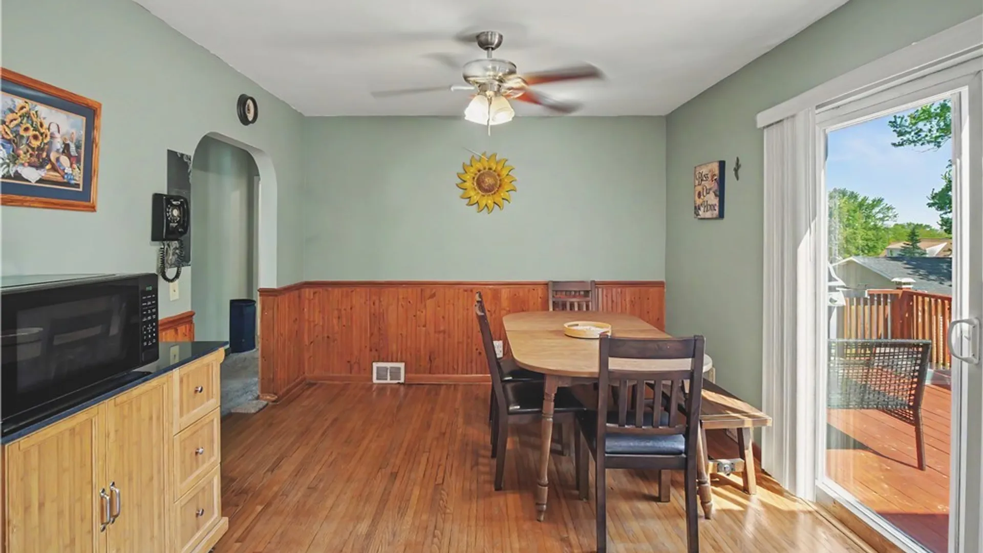 Property at 7 Bayview Avenue, Hanover, NY 14136 18