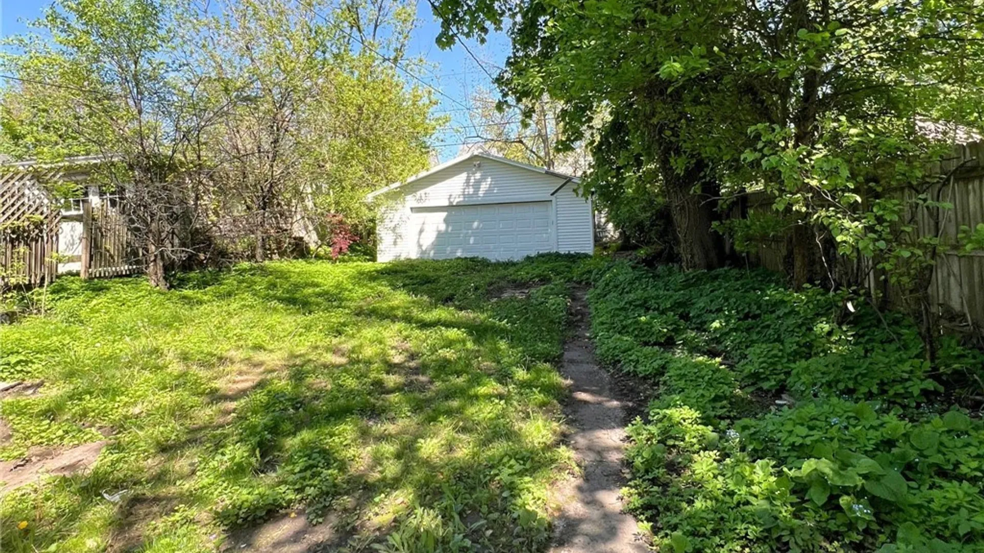 Property at 529 Norwood Avenue, Buffalo, NY 14222 16