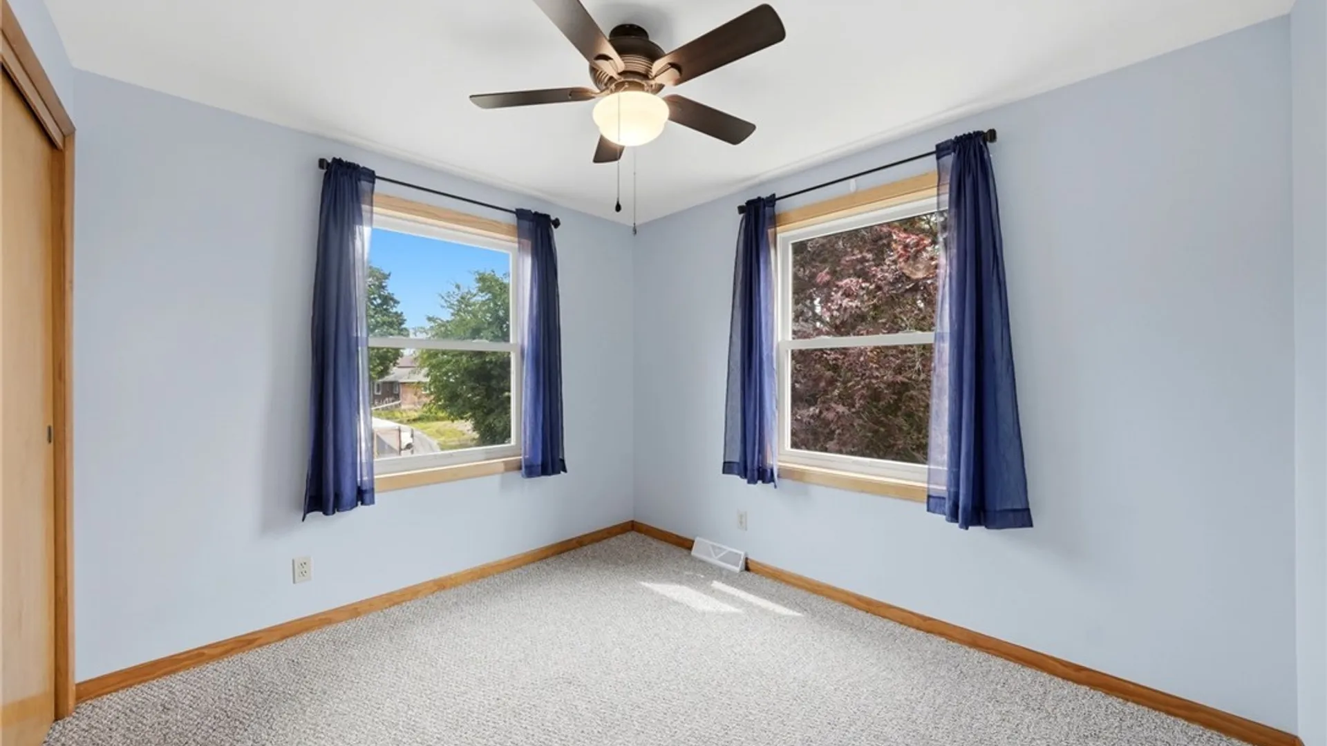 Property at 3330 E Pleasant Drive, Hamburg, NY 14075 12