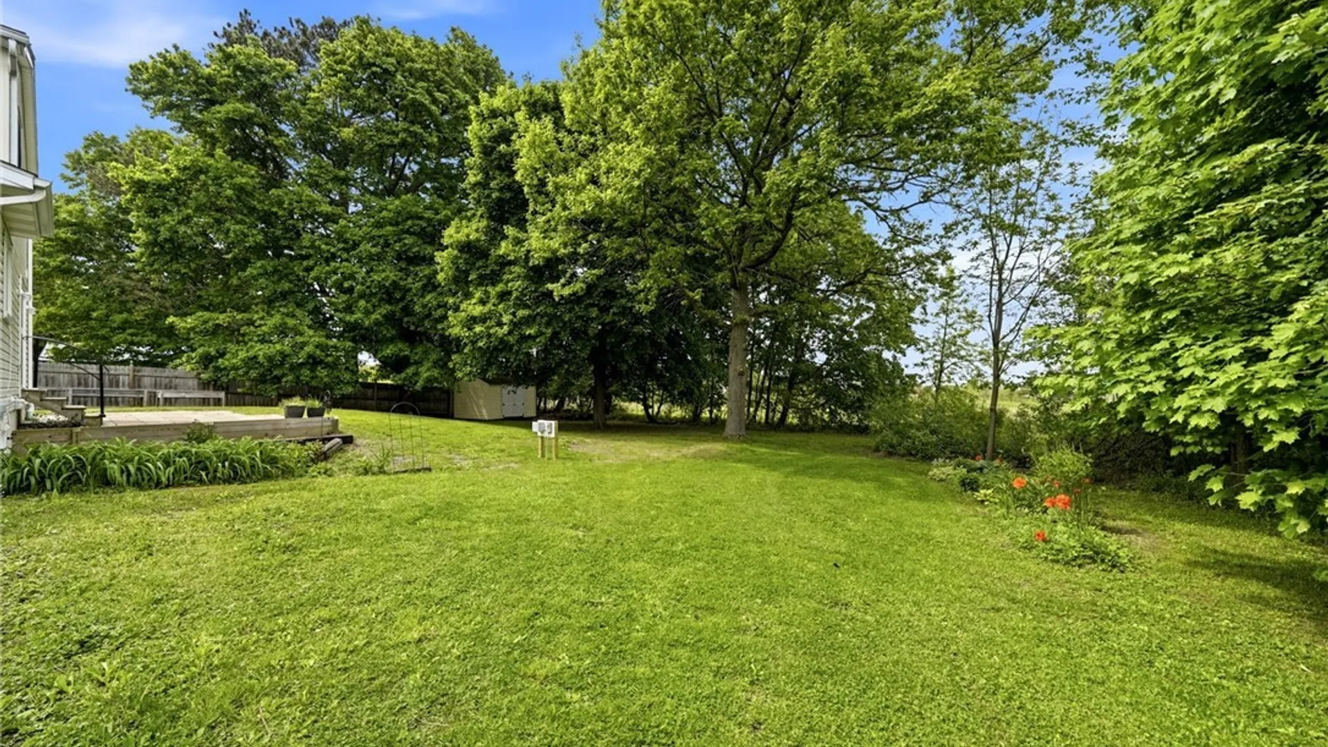 Property at 3330 E Pleasant Drive, Hamburg, NY 14075 20