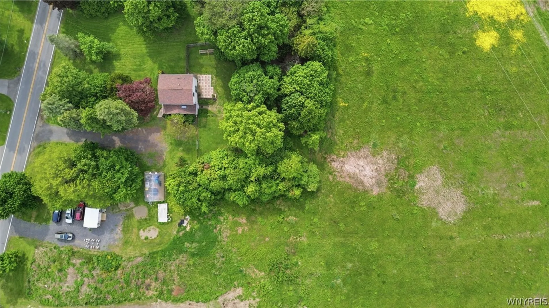 Property at 3330 E Pleasant Drive, Hamburg, NY 14075 34