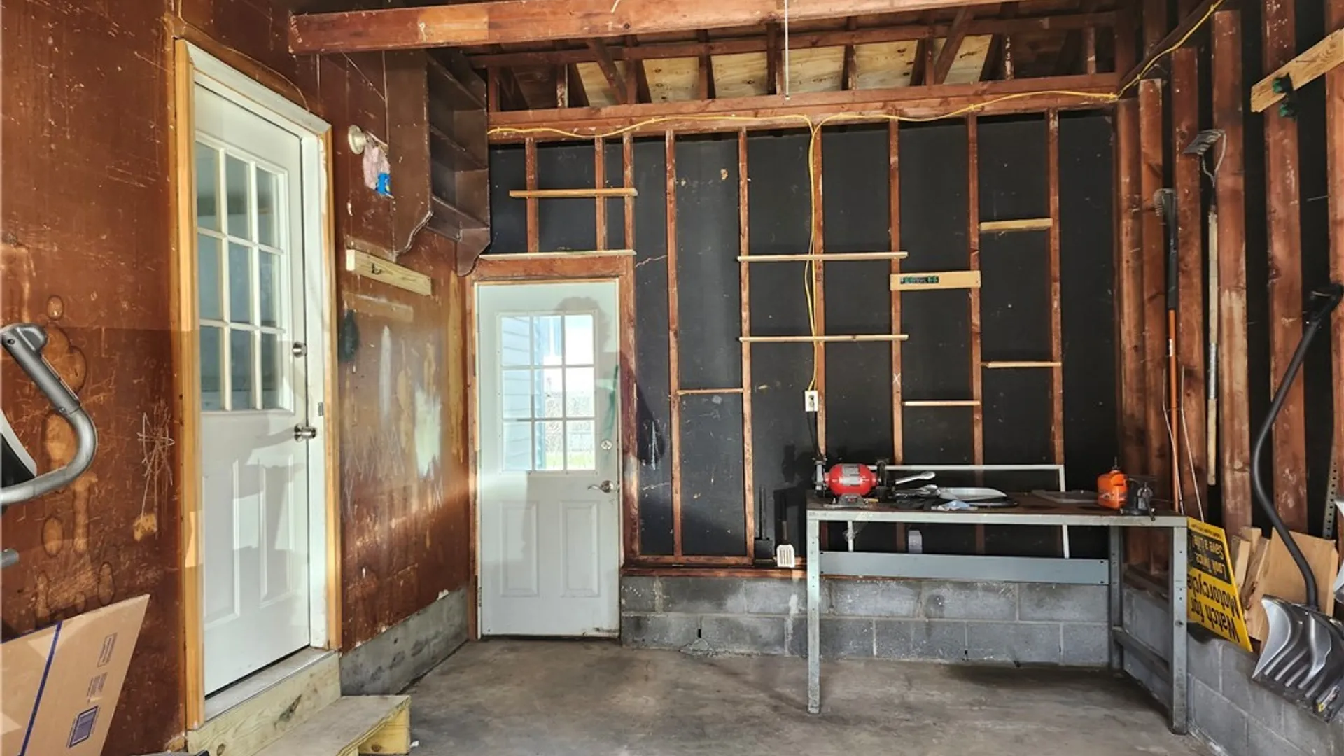 Property at 408 Snyder Avenue, Salina, NY 13206 25
