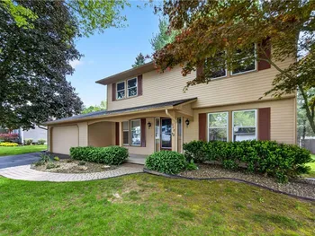 208 Sheatree Lane, Clay, NY 13212