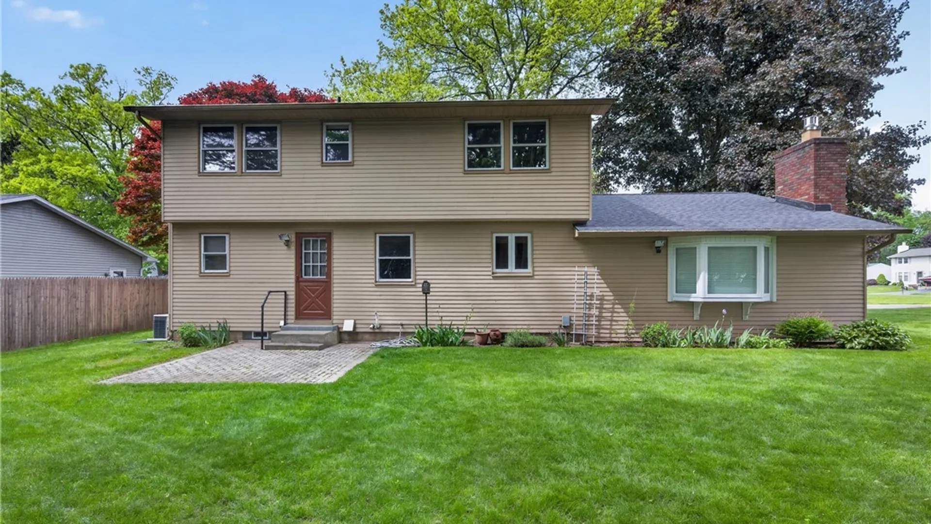 Property at 208 Sheatree Lane, Clay, NY 13212 30