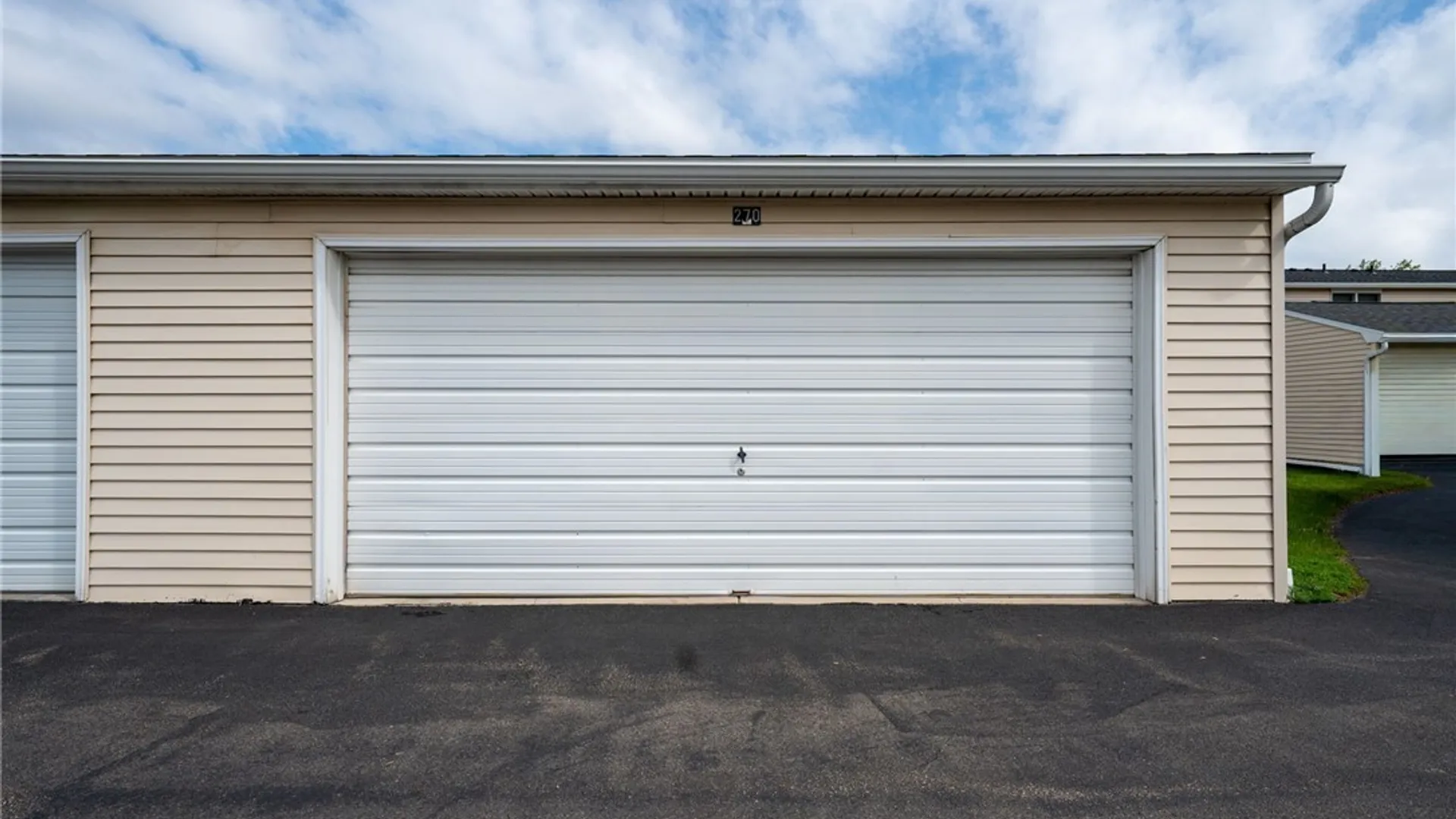Property at 270 Wimbledon Court, West Seneca, NY 14224 29