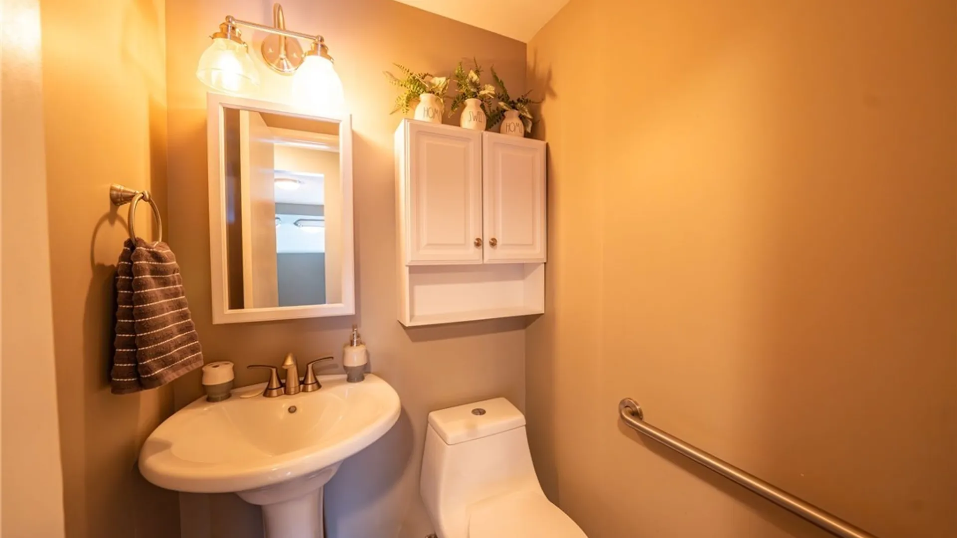 Property at 270 Wimbledon Court, West Seneca, NY 14224 30