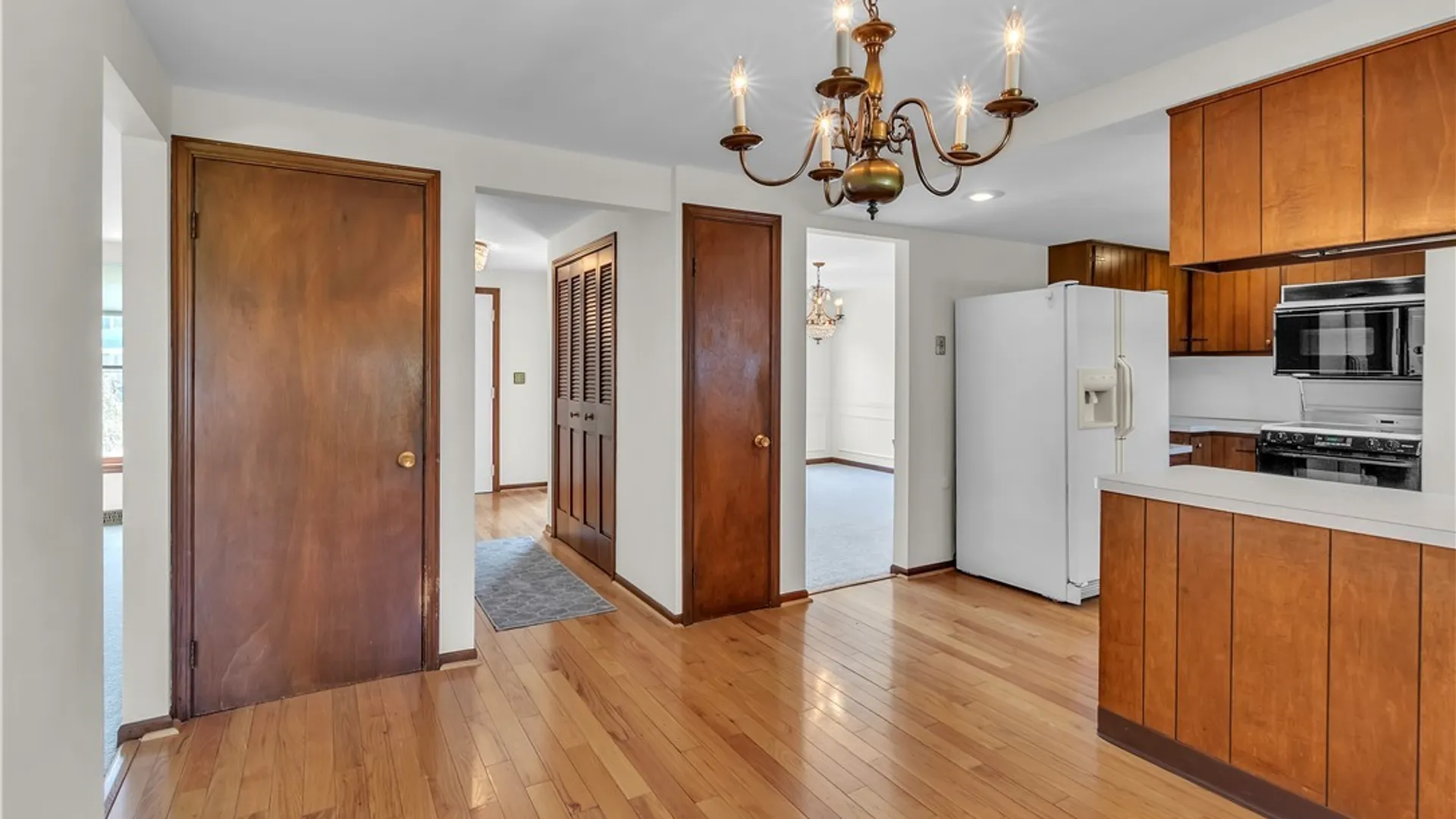 Property at 74 Heritage Road, Amherst, NY 14221 11
