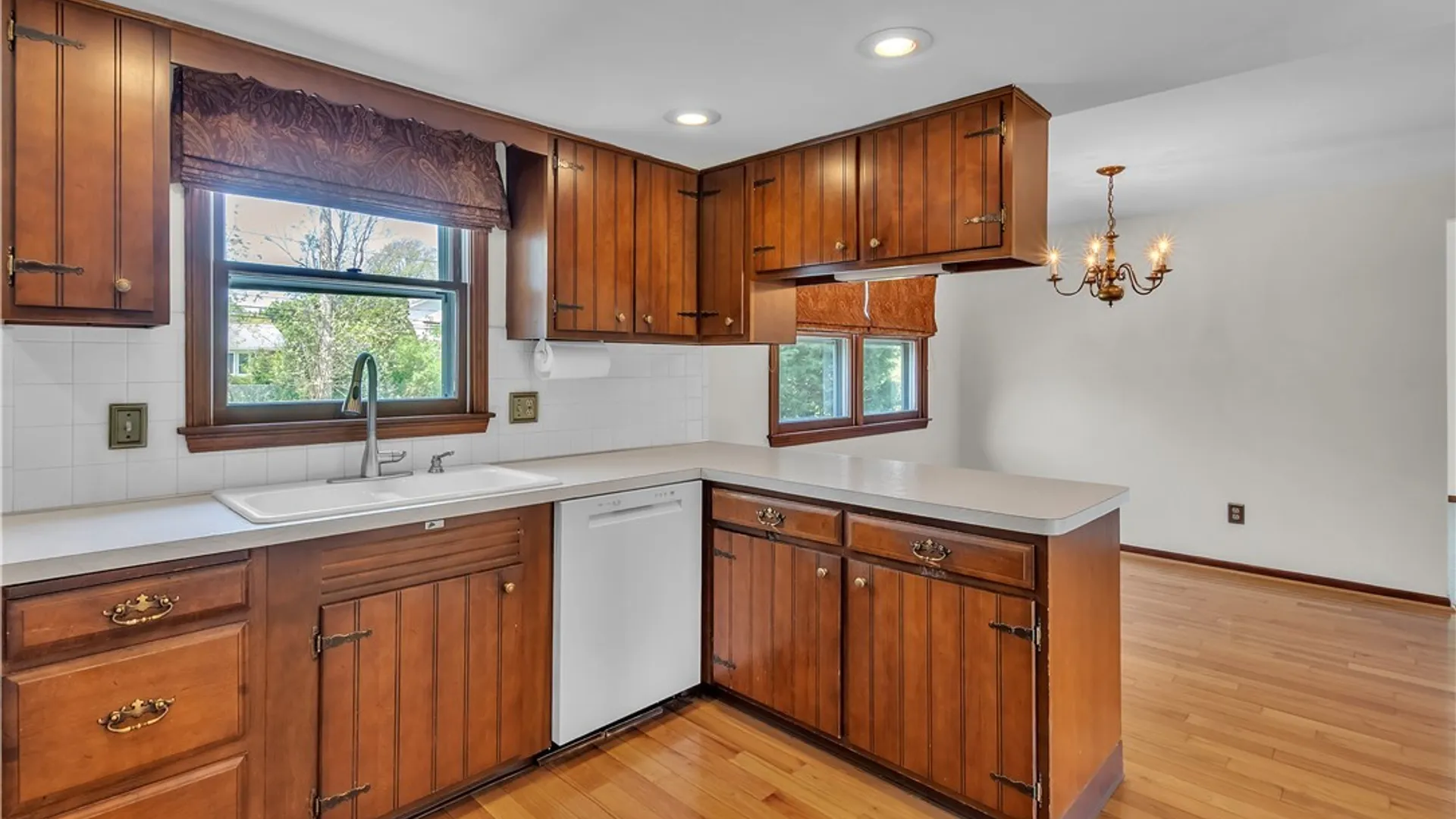 Property at 74 Heritage Road, Amherst, NY 14221 13