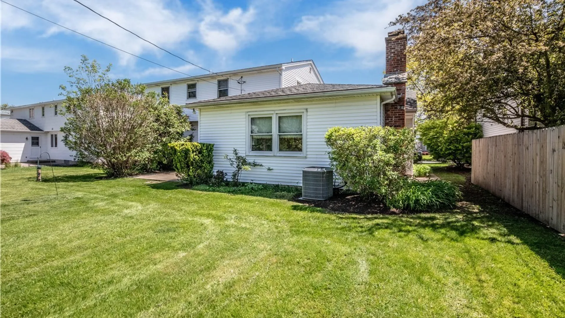 Property at 74 Heritage Road, Amherst, NY 14221 37