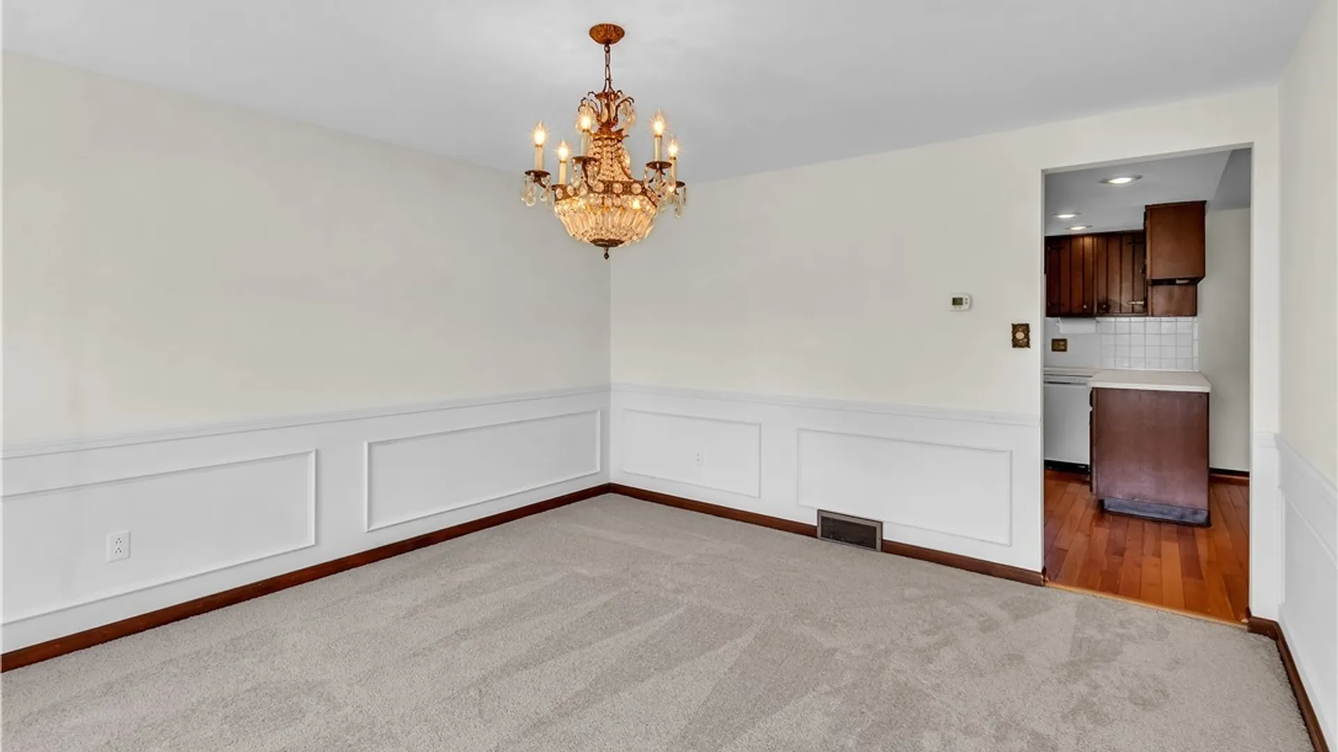 Property at 74 Heritage Road, Amherst, NY 14221 8