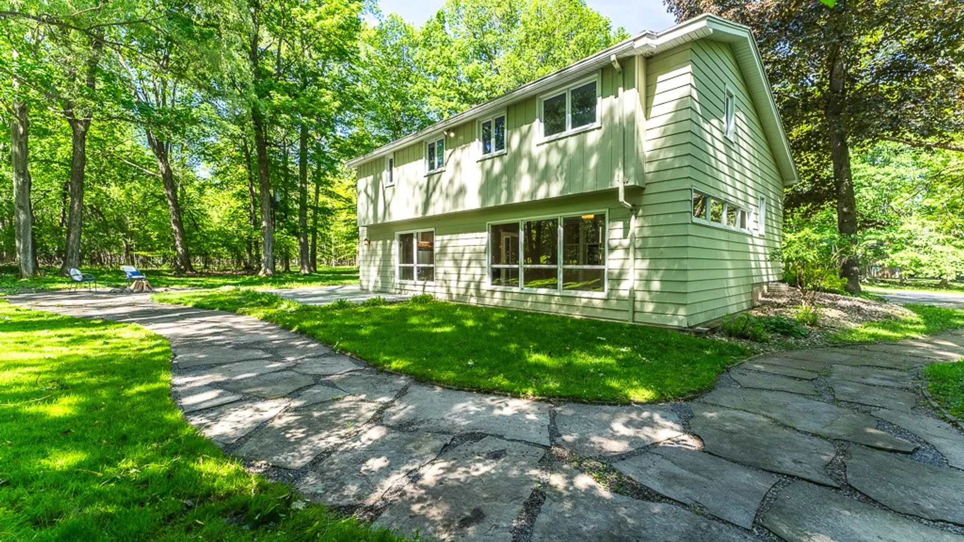 Property at 220 Hibiscus Dr Drive, Brighton, NY 14618 16