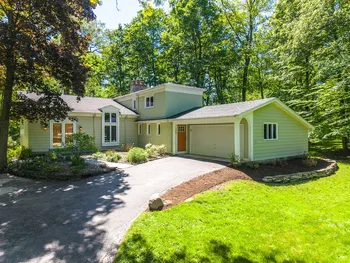 Property at 220 Hibiscus Dr Drive, Brighton, NY 14618