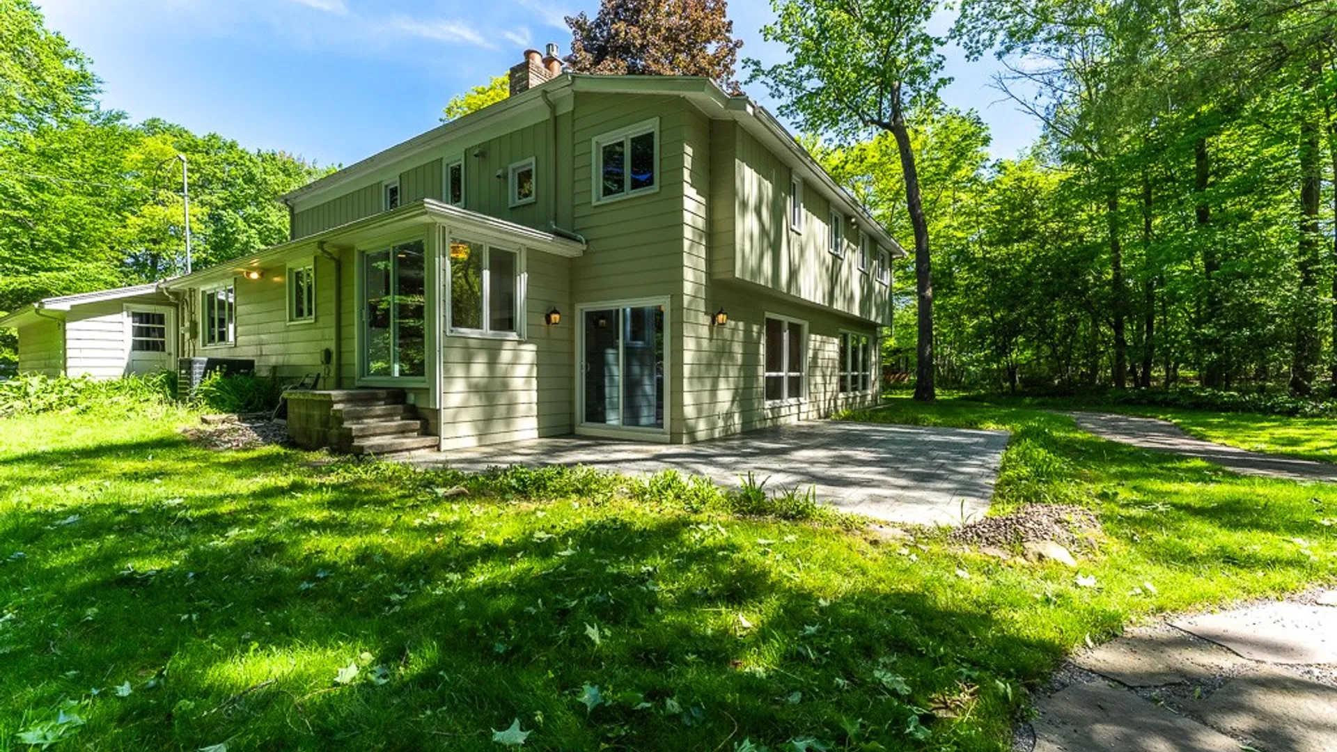 Property at 220 Hibiscus Dr Drive, Brighton, NY 14618 47