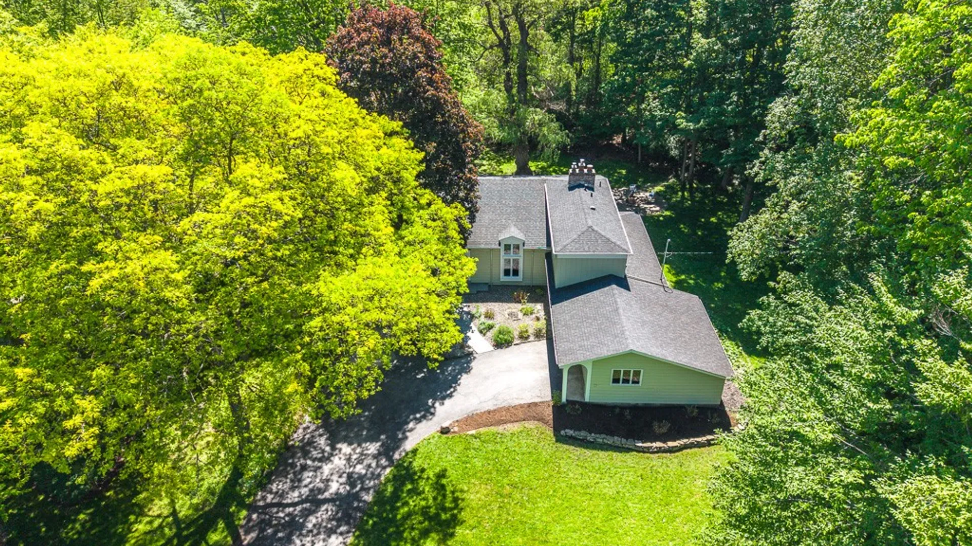 Property at 220 Hibiscus Dr Drive, Brighton, NY 14618 50