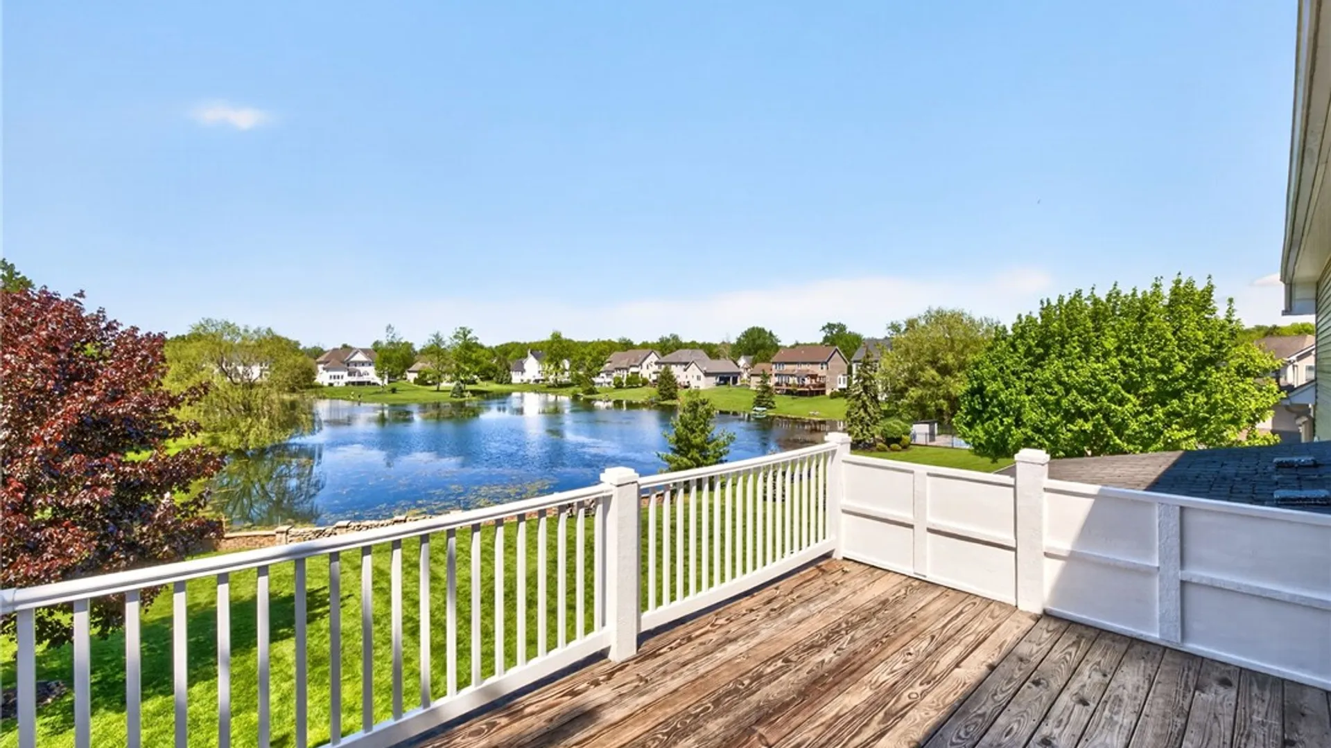 Property at 120 Triple Diamond, Penfield, NY 14580 28