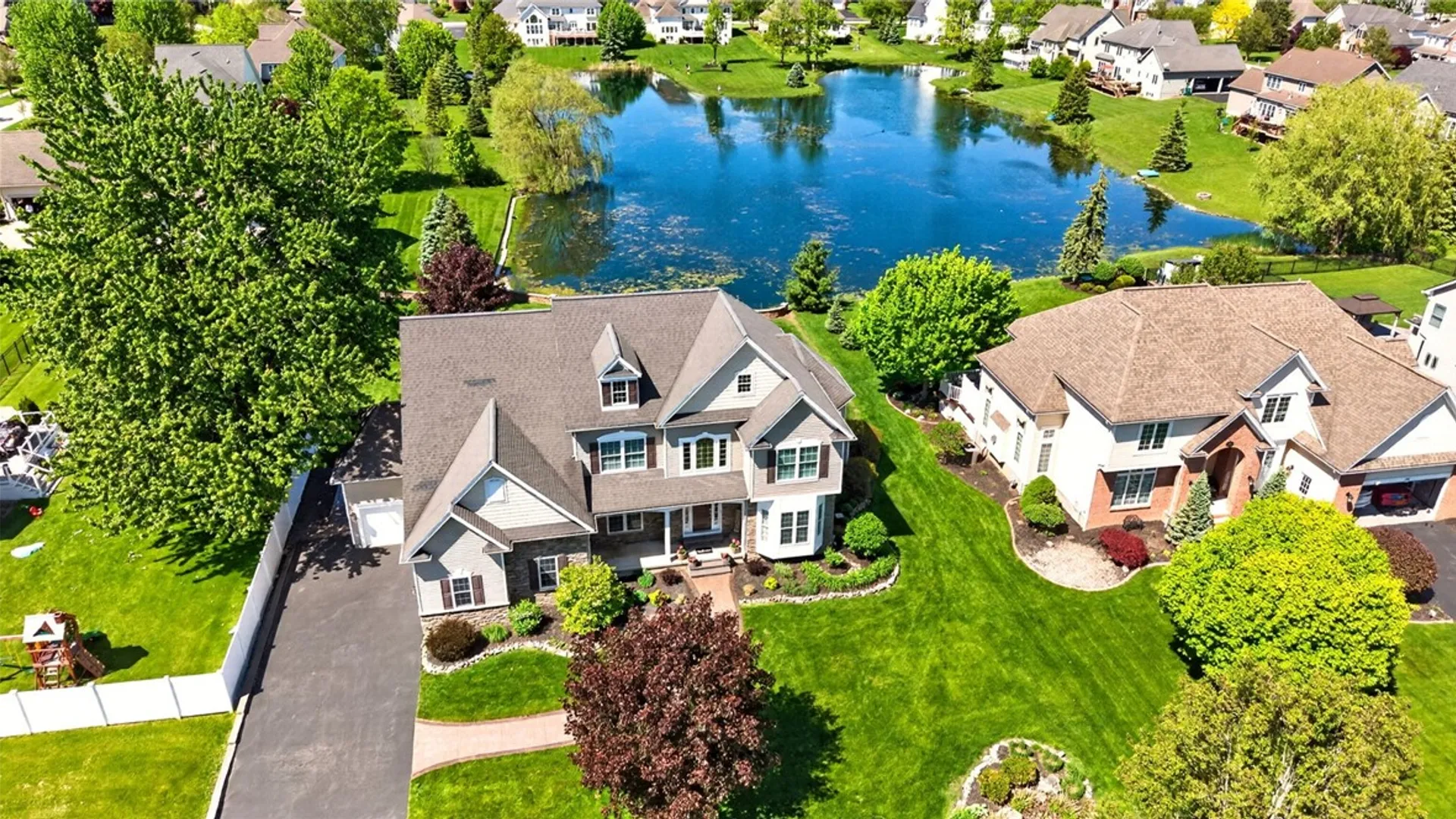 Property at 120 Triple Diamond, Penfield, NY 14580 50