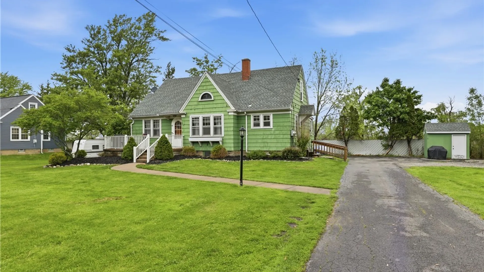 Property at 68 E Center Road, West Seneca, NY 14224 21
