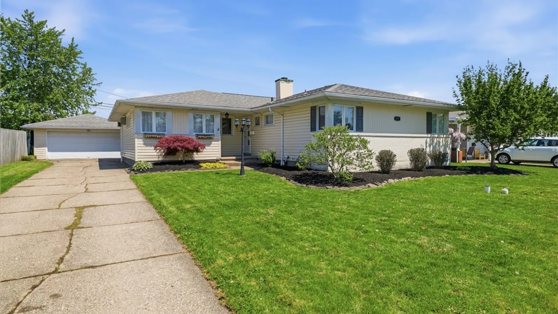 Property at 275 Pryor Avenue, Tonawanda, NY 14150 2