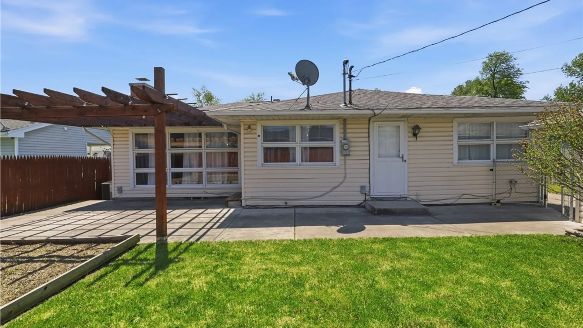 Property at 275 Pryor Avenue, Tonawanda, NY 14150 37