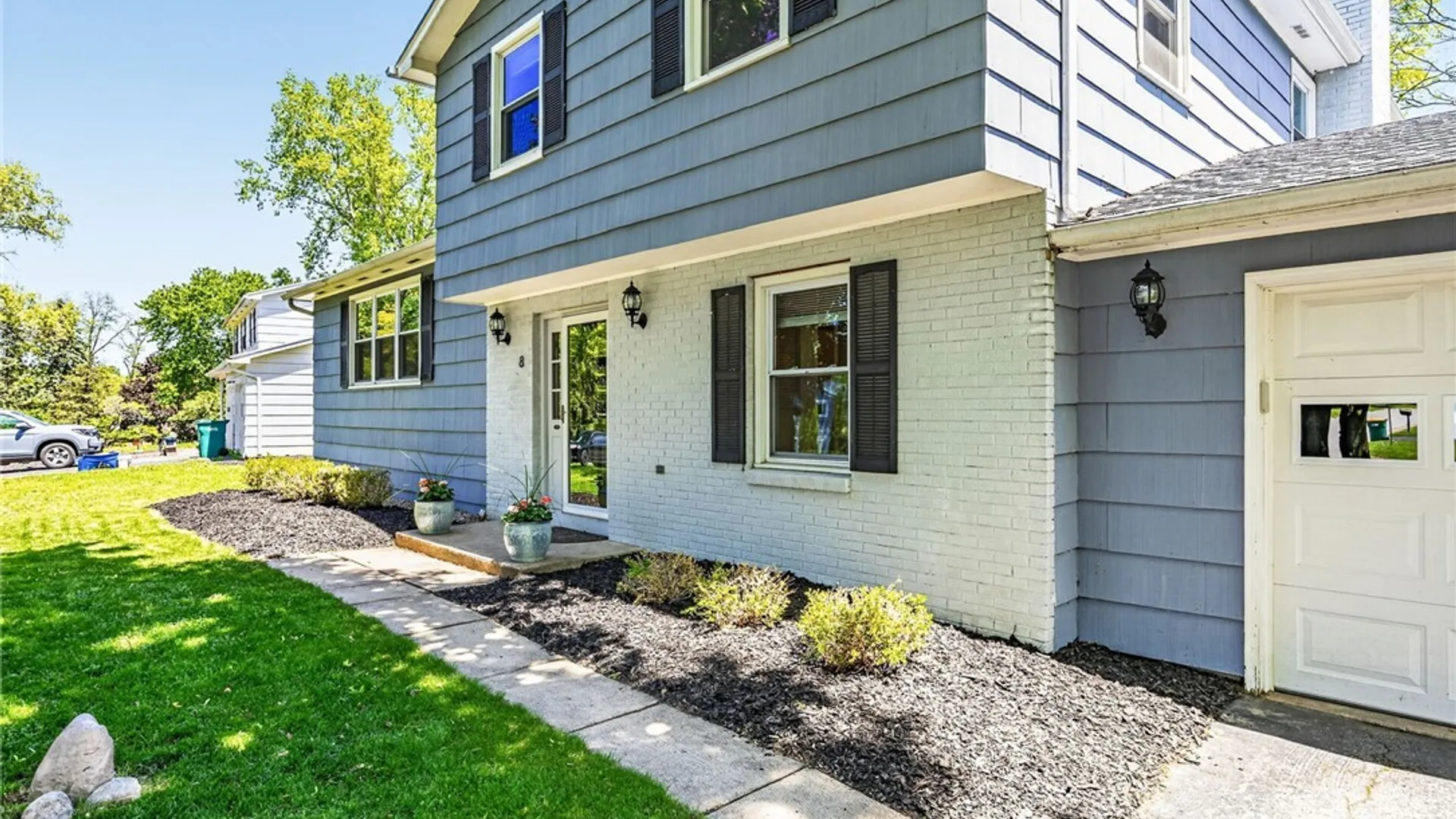 Property at 8 Putnam Cir, Perinton, NY 14450 43