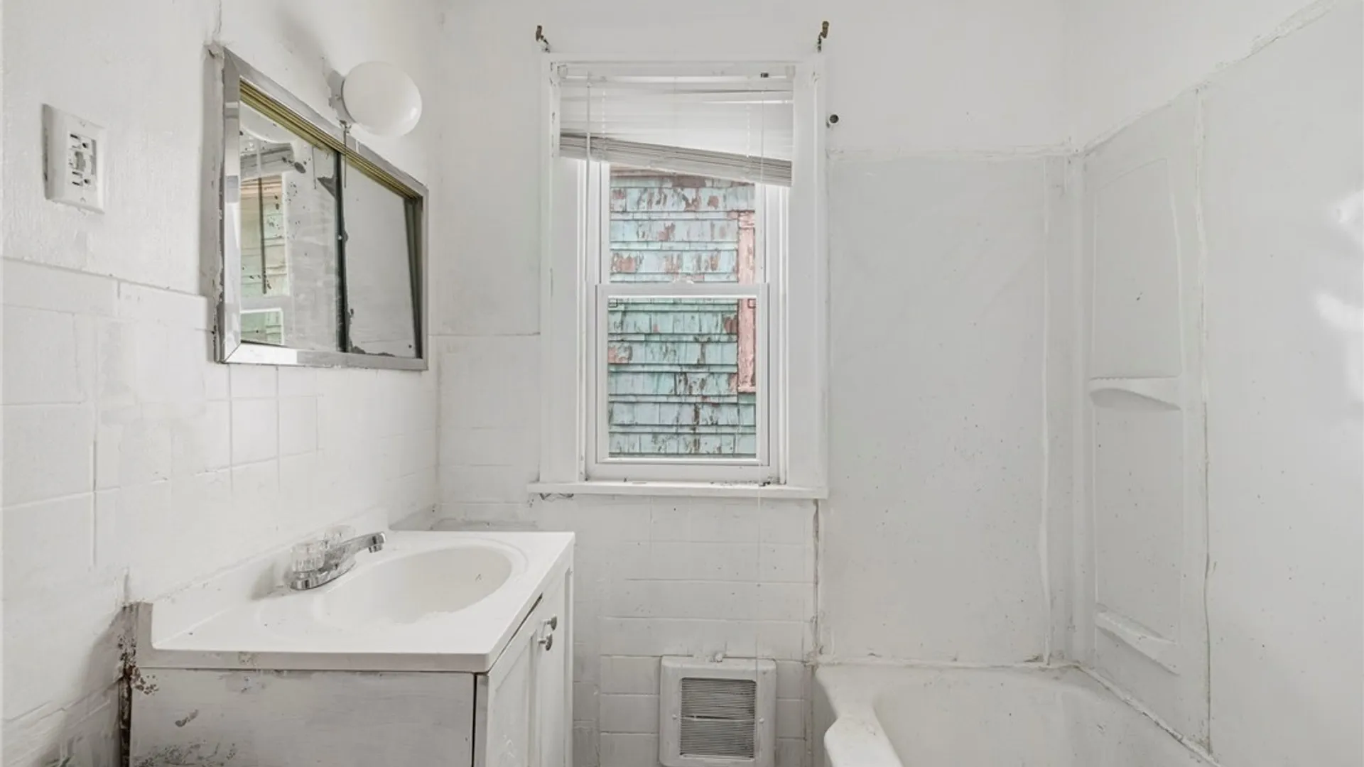 Property at 45 Wyoming Avenue, Buffalo, NY 14215 27