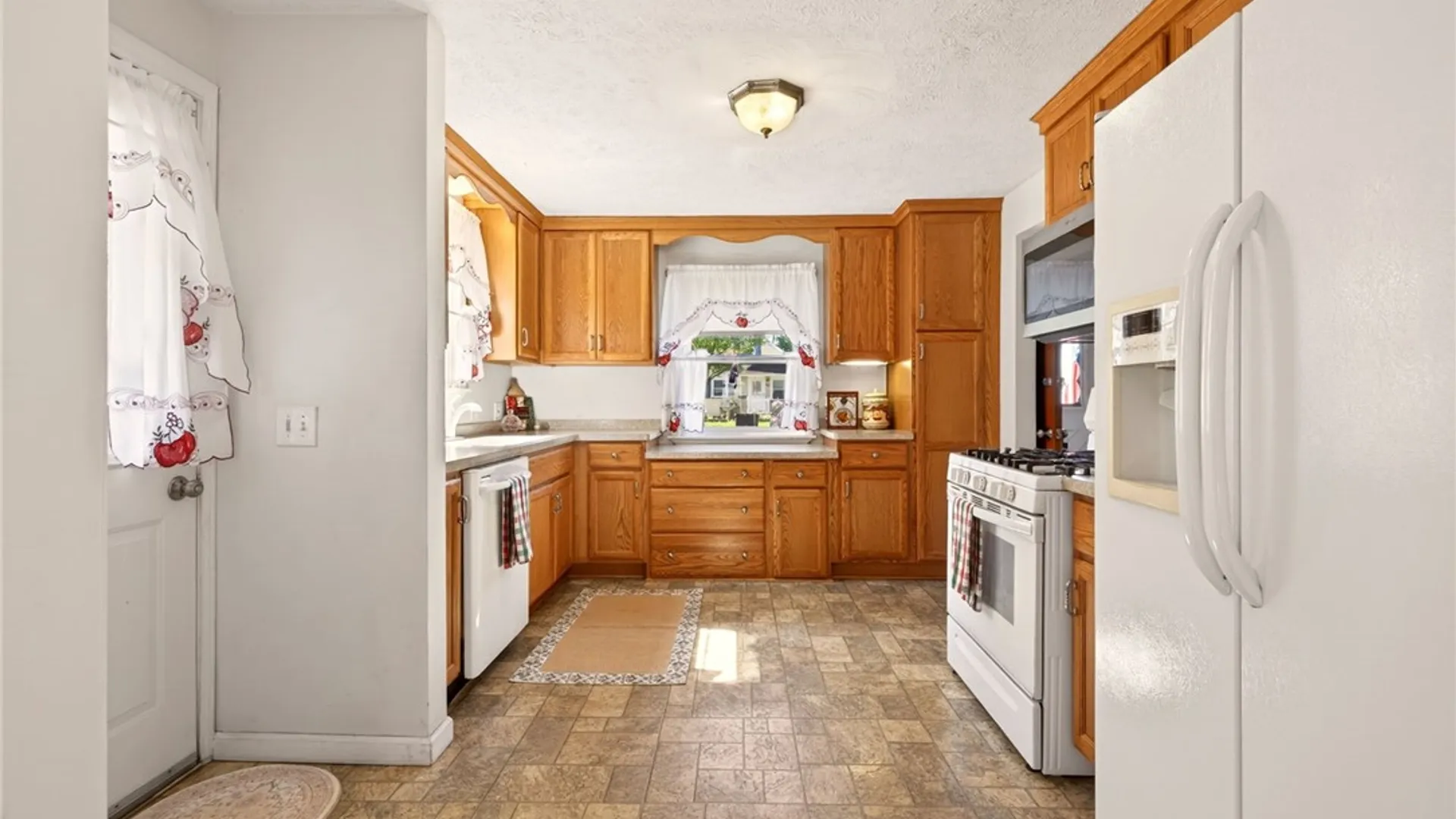 Property at 360 Leonard Road, Greece, NY 14616 7