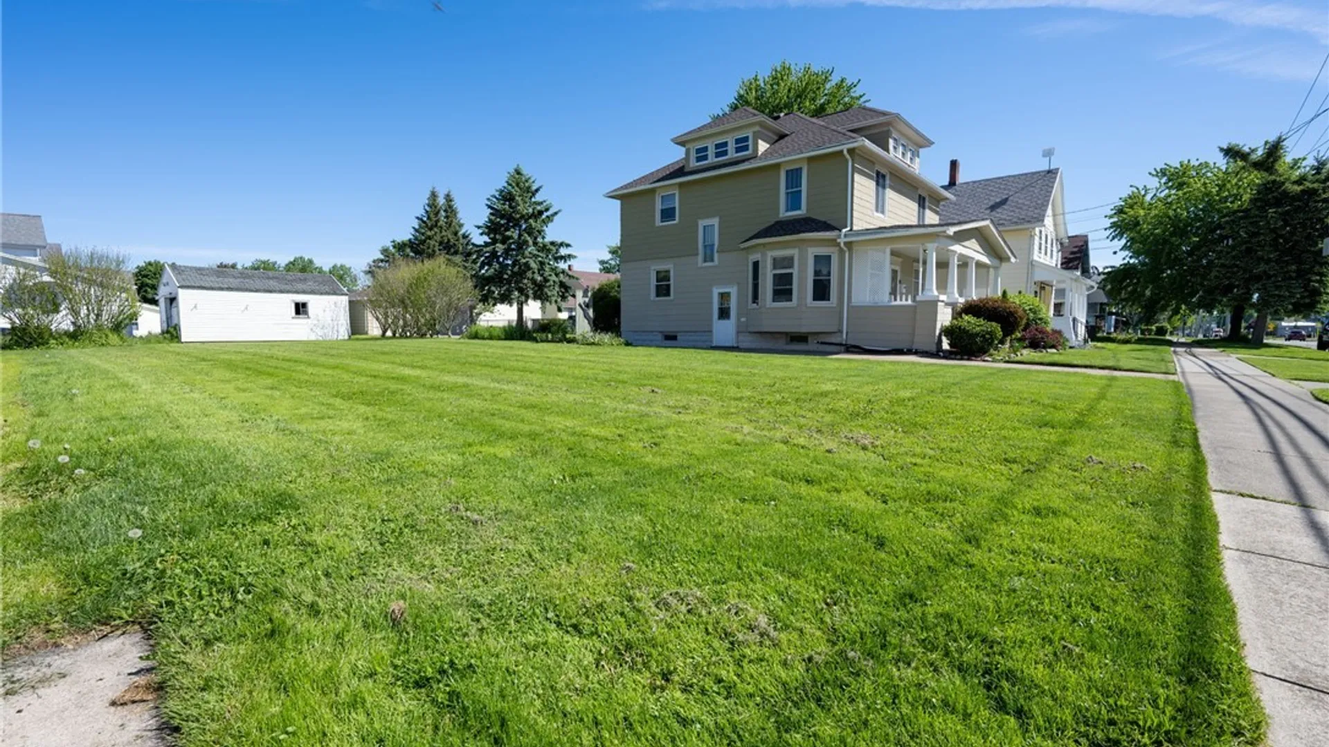Property at 322 Lake Shore Drive, Dunkirk, NY 14048 5