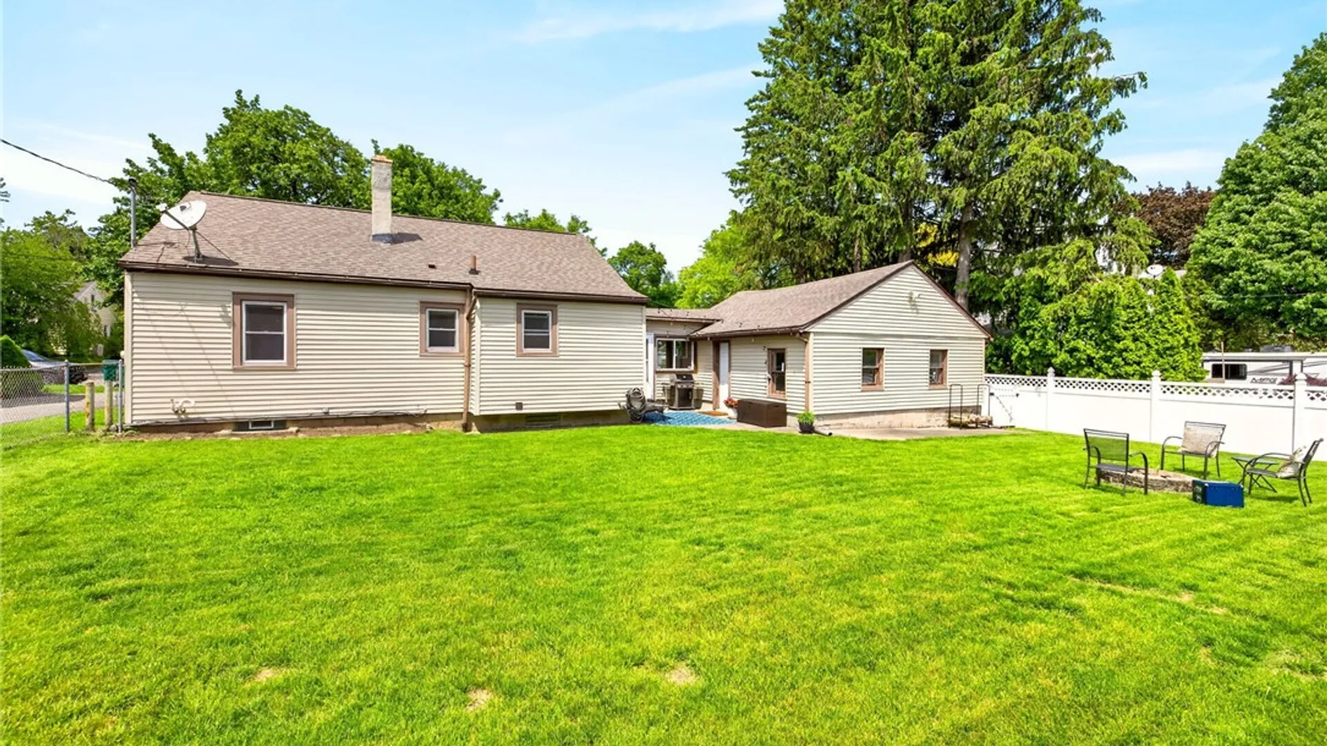 Property at 293 Brett Road, Irondequoit, NY 14609 6