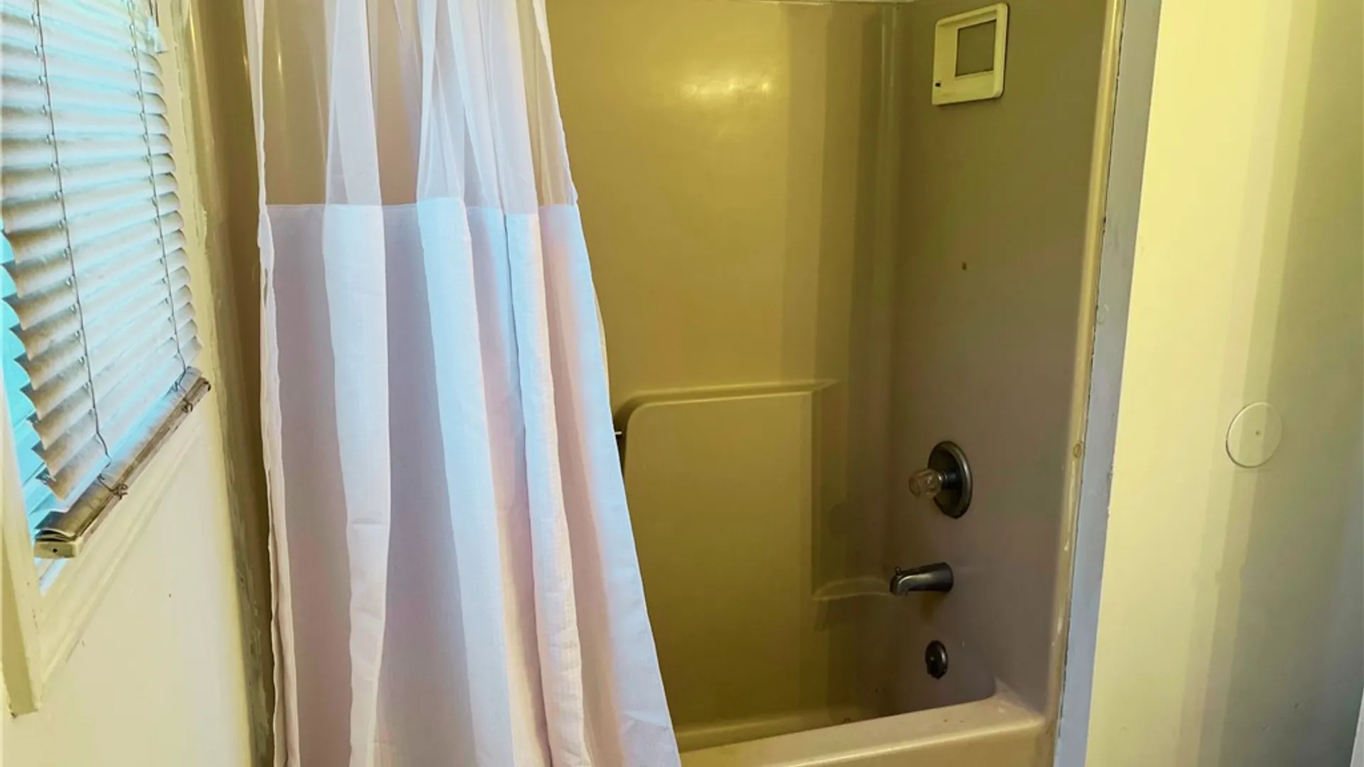 Property at 121 Warner Street, Rochester, NY 14606 8