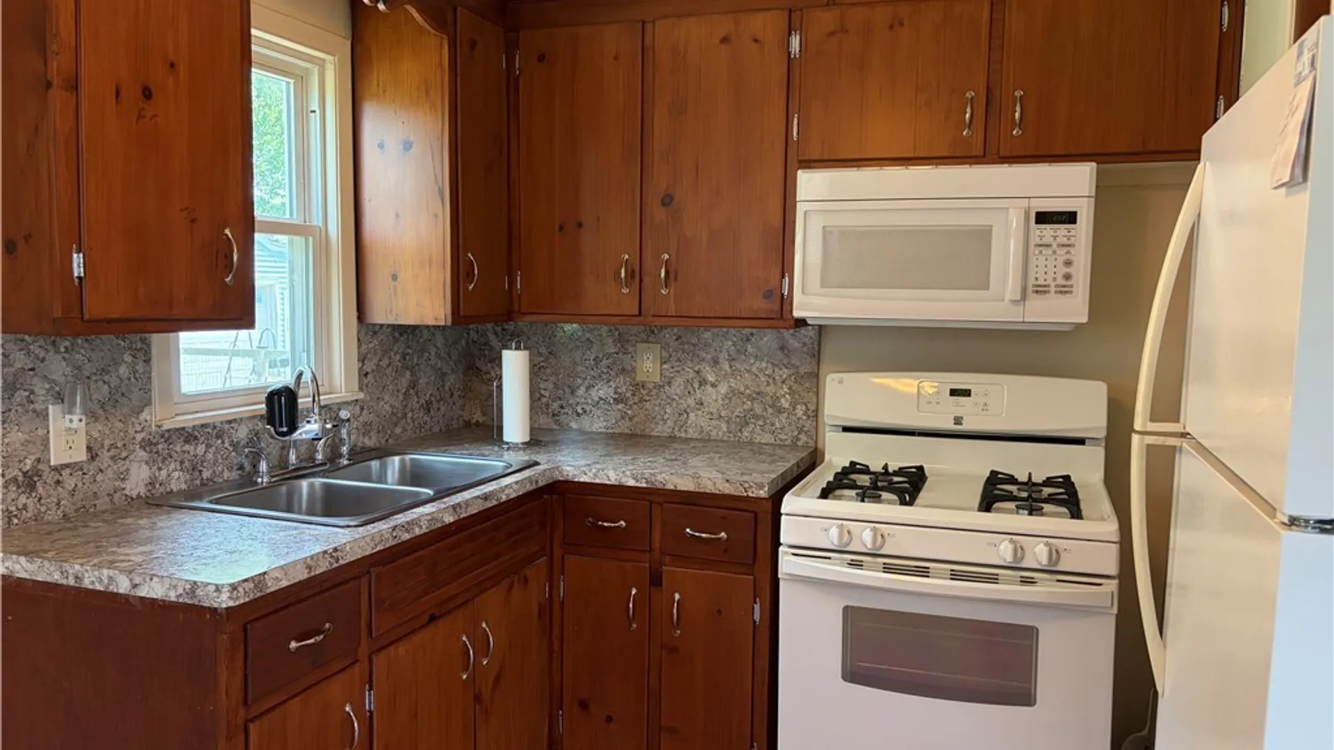 Property at 115 Cambria Street, Buffalo, NY 14206 5