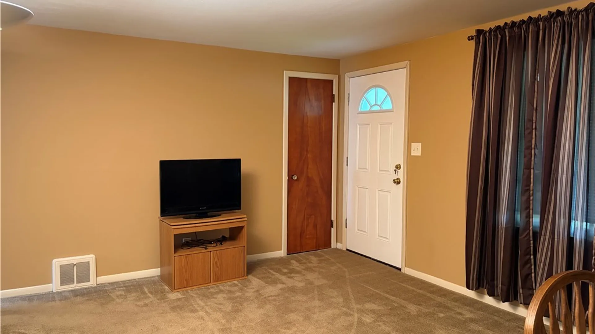 Property at 115 Cambria Street, Buffalo, NY 14206 9