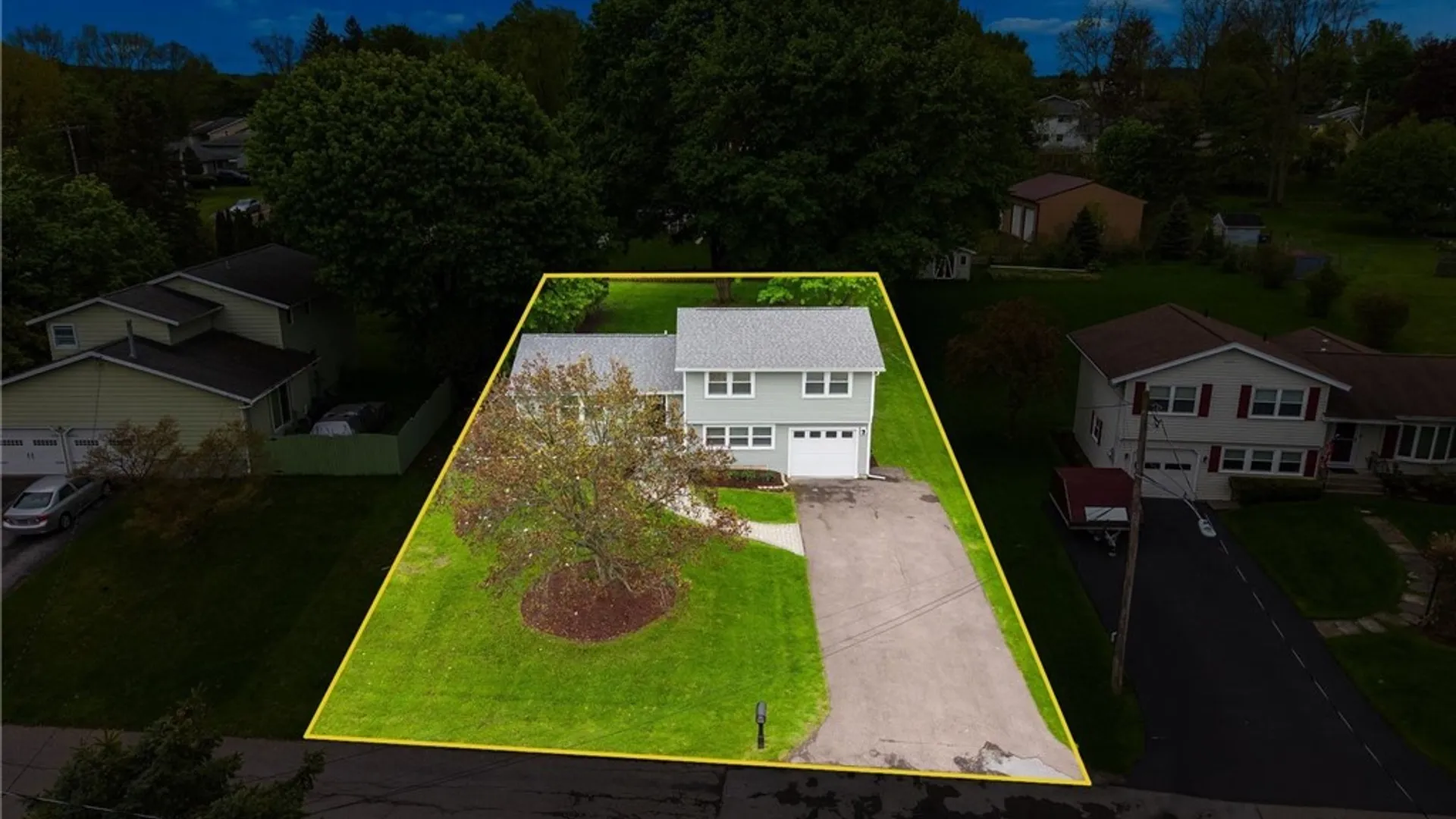 Property at 36 Elm Hill, Camillus, NY 13031 43