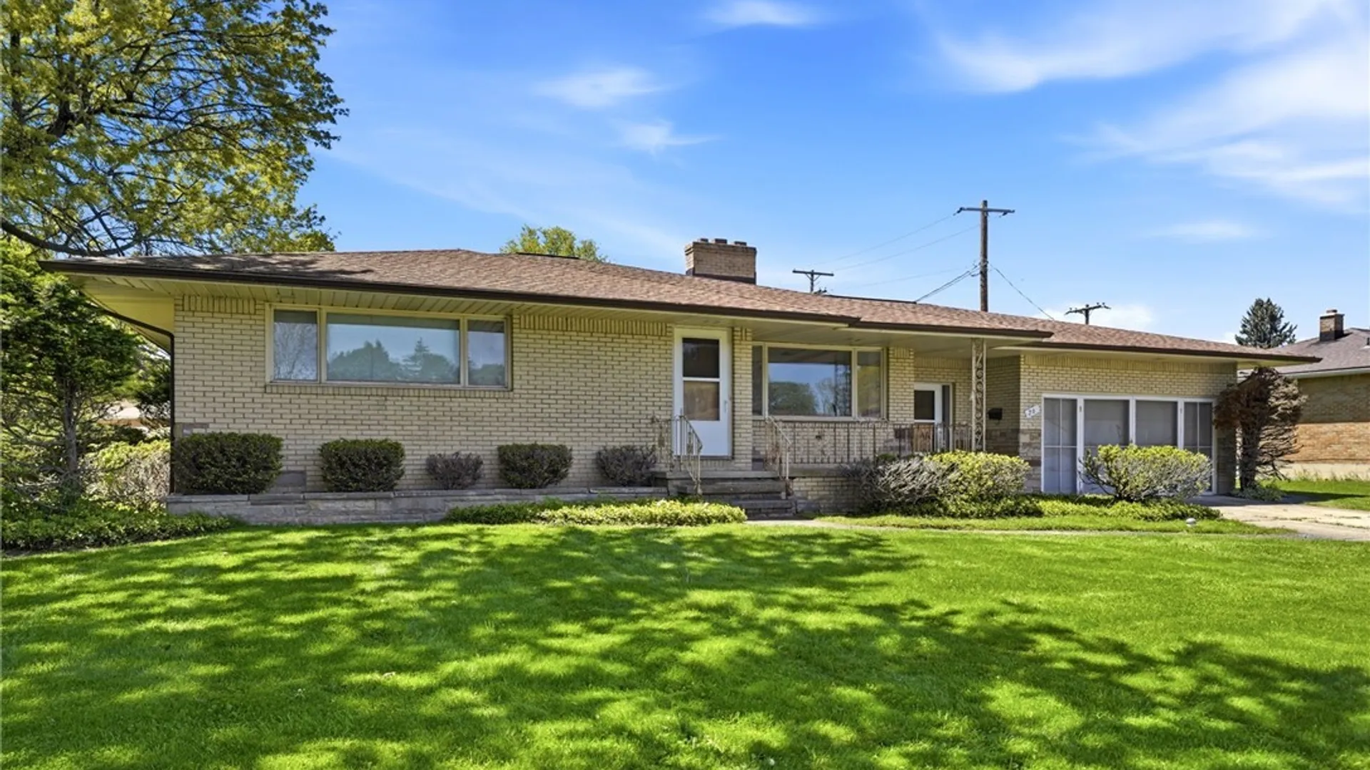 Property at 26 Brian Lane, West Seneca, NY 14224 2