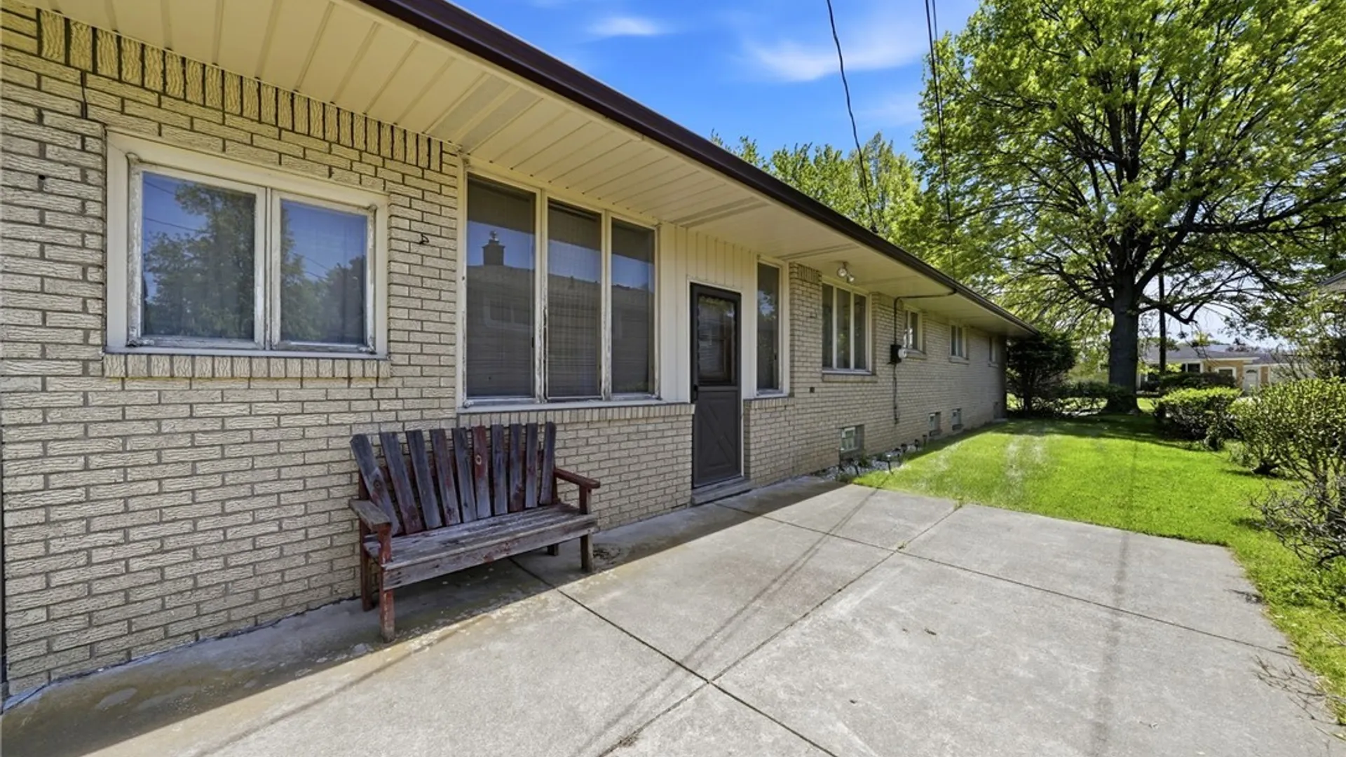 Property at 26 Brian Lane, West Seneca, NY 14224 21