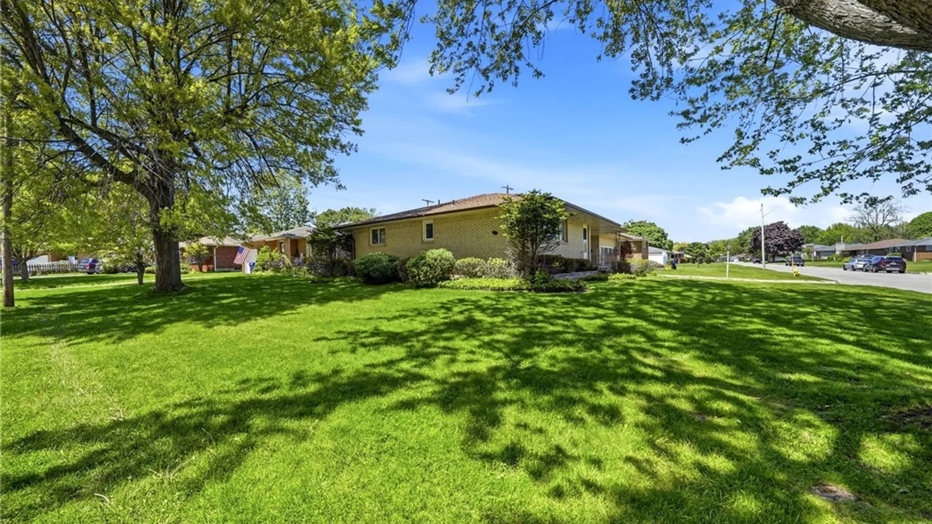 Property at 26 Brian Lane, West Seneca, NY 14224 24
