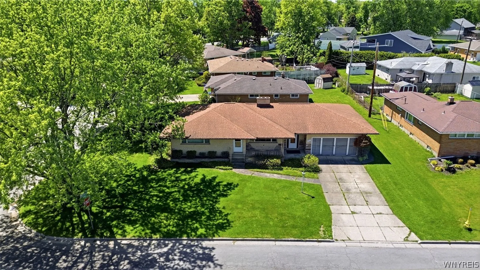 Property at 26 Brian Lane, West Seneca, NY 14224 29