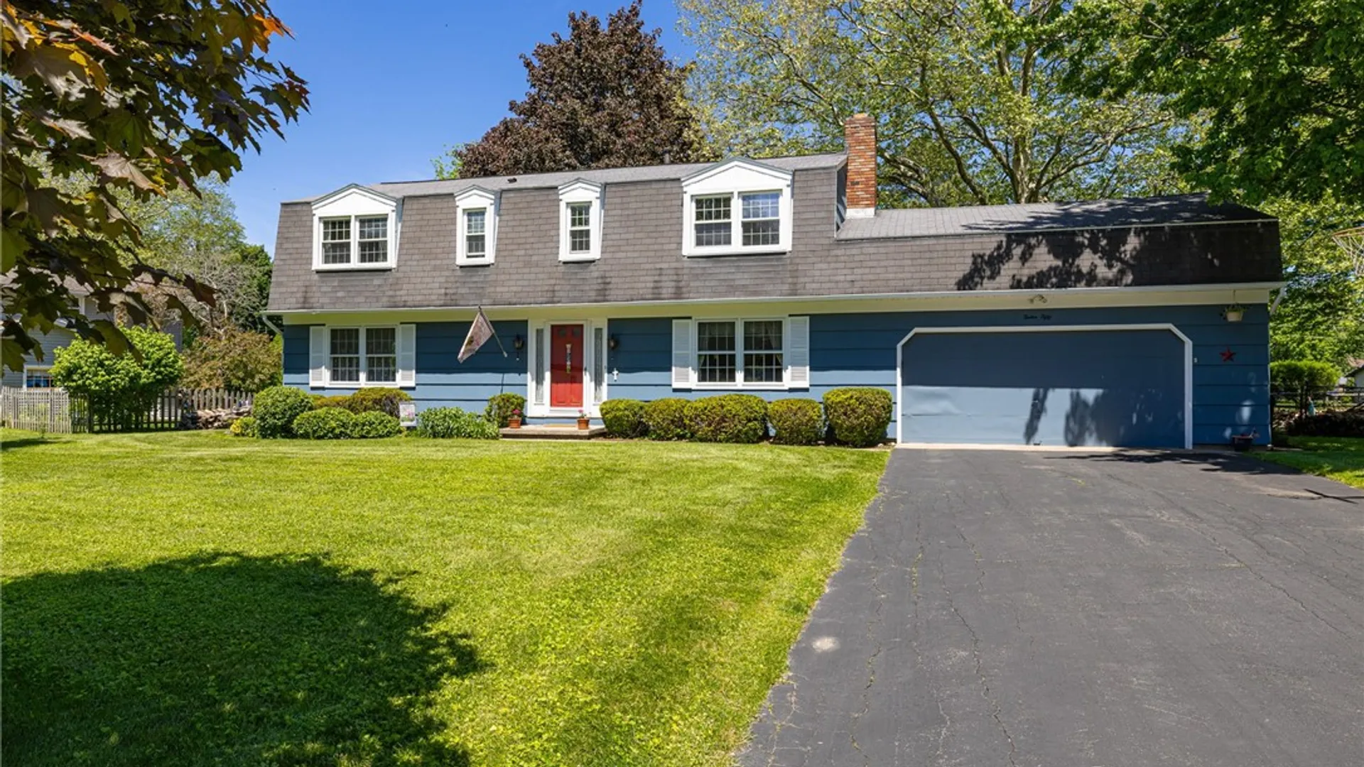 Property at 1250 La Baron Circle, Webster, NY 14580 2