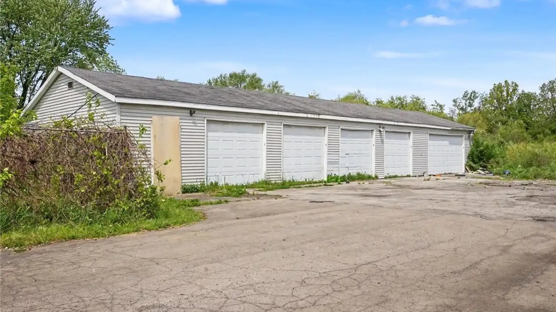 Property at 9470 Niagara Falls Boulevard, Niagara Falls, NY 14304 14