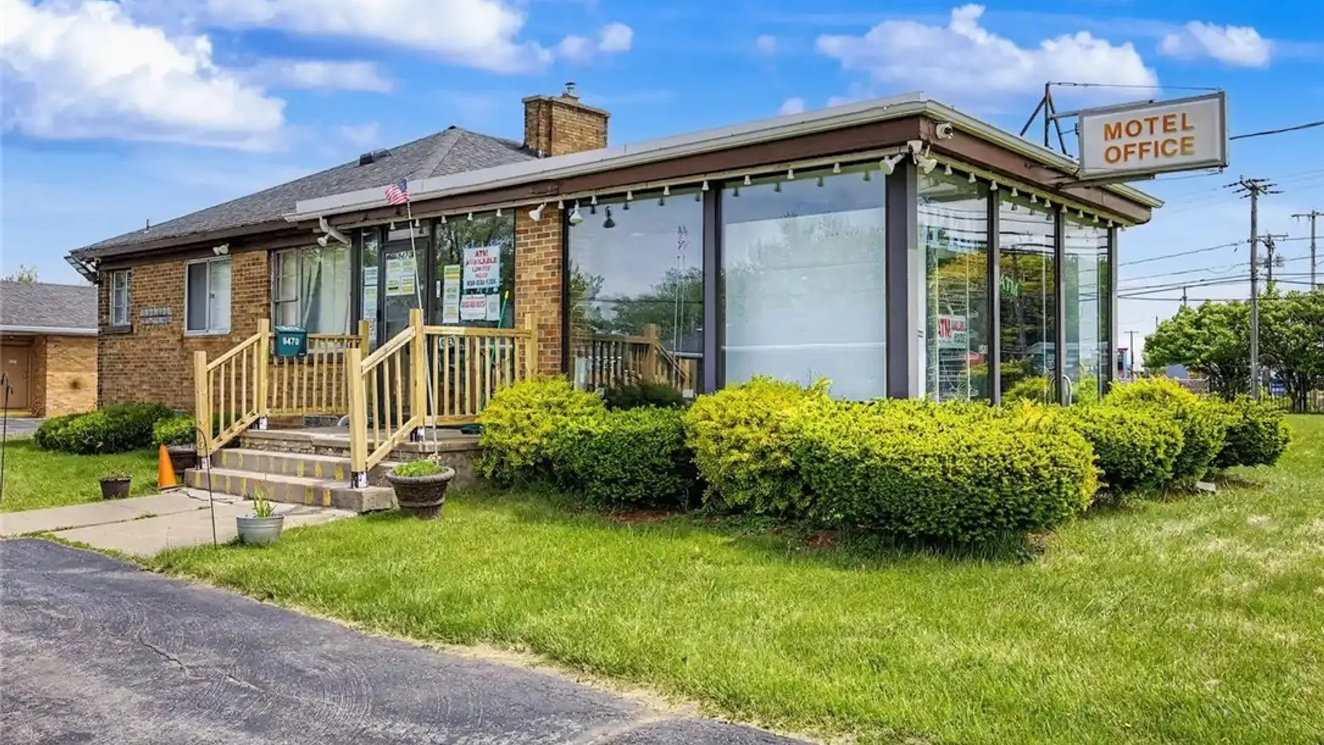 Property at 9470 Niagara Falls Boulevard, Niagara Falls, NY 14304 4