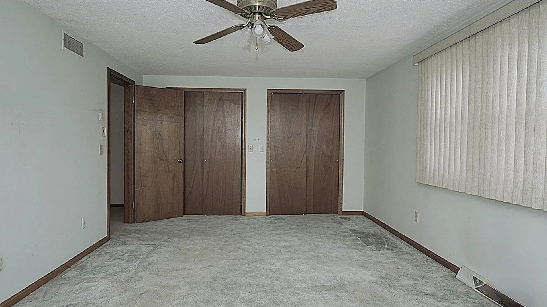 Property at 57 Wimbledon Lane, West Seneca, NY 14224 15